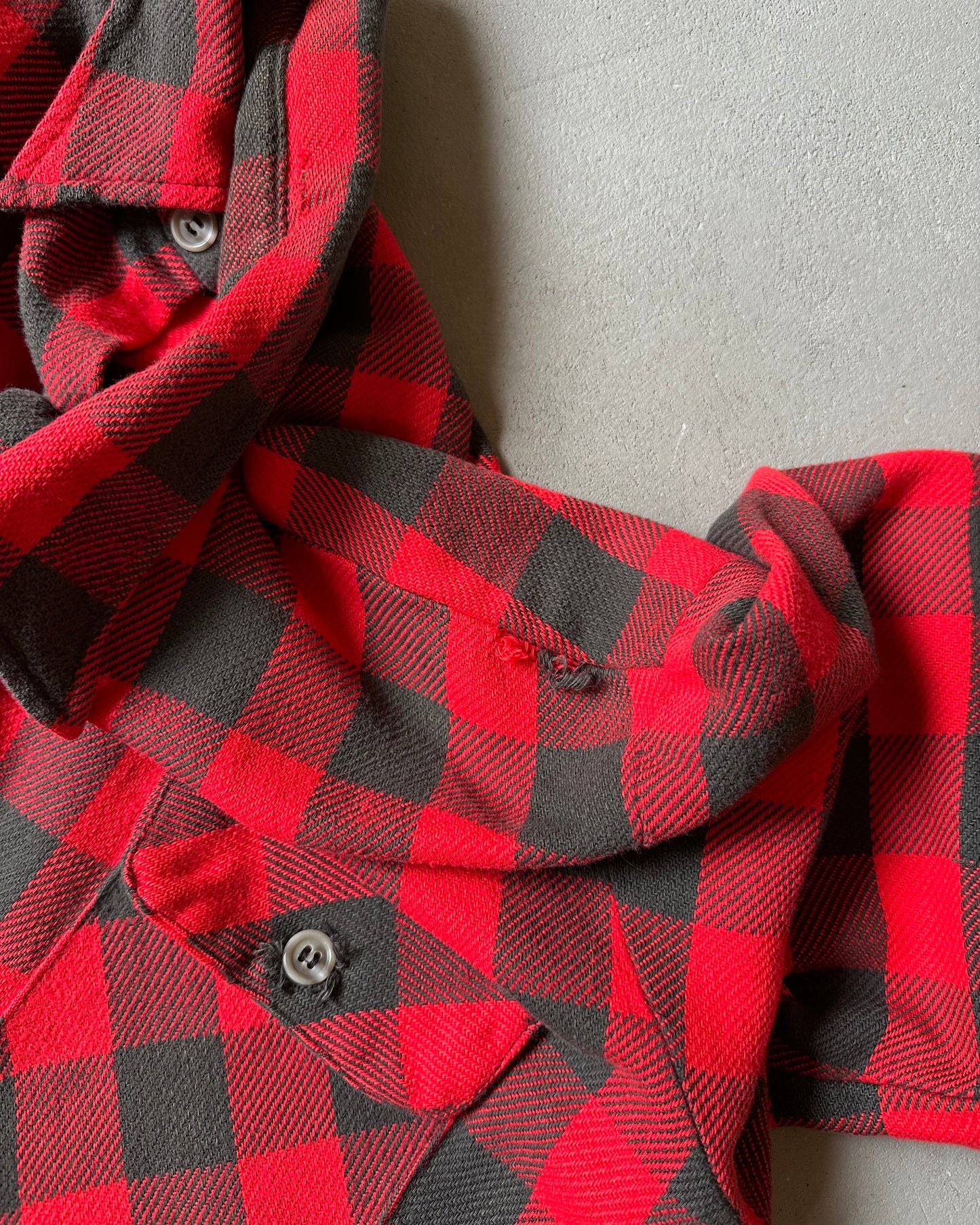 1970s - Distressed Red/Black Plaid Flannel - M
