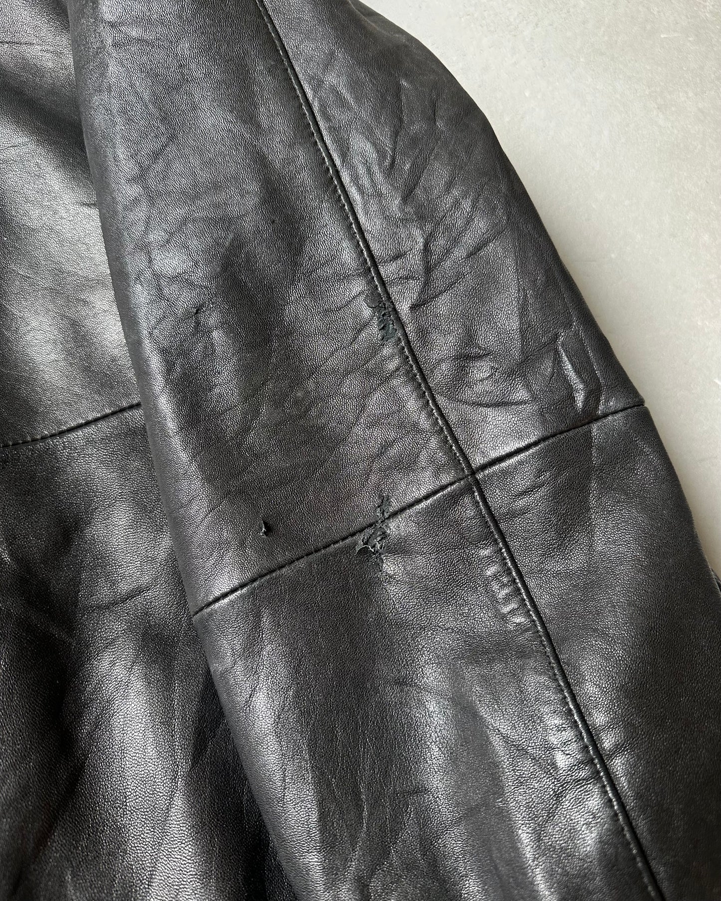 2000s - Black Leather Bomber Jacket - M