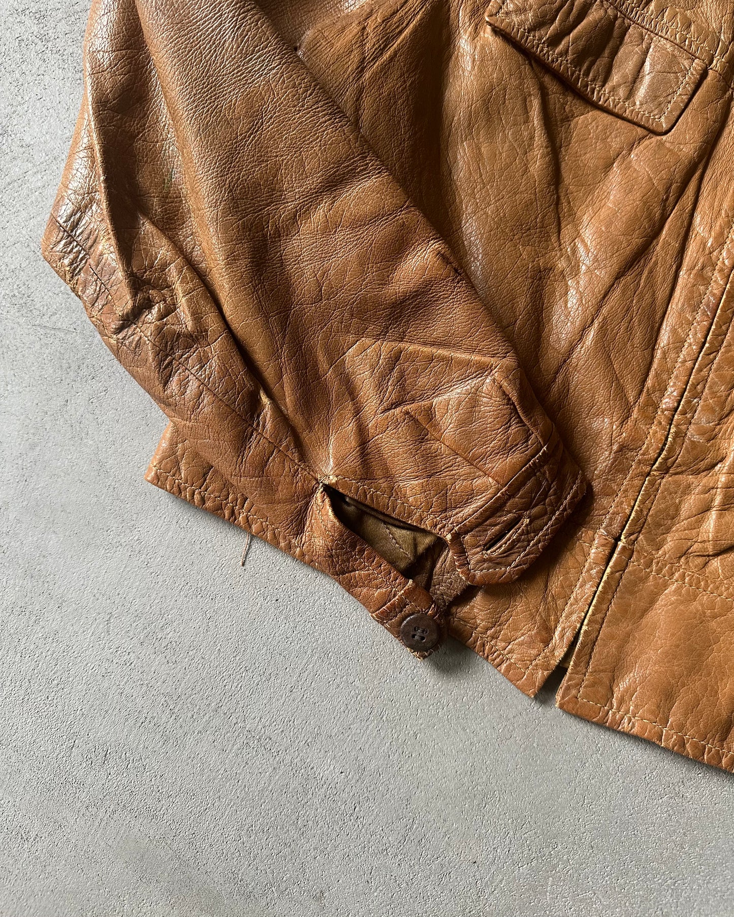 Années 70 - Veste en cuir marron clair vieilli pour femme - (F)XS