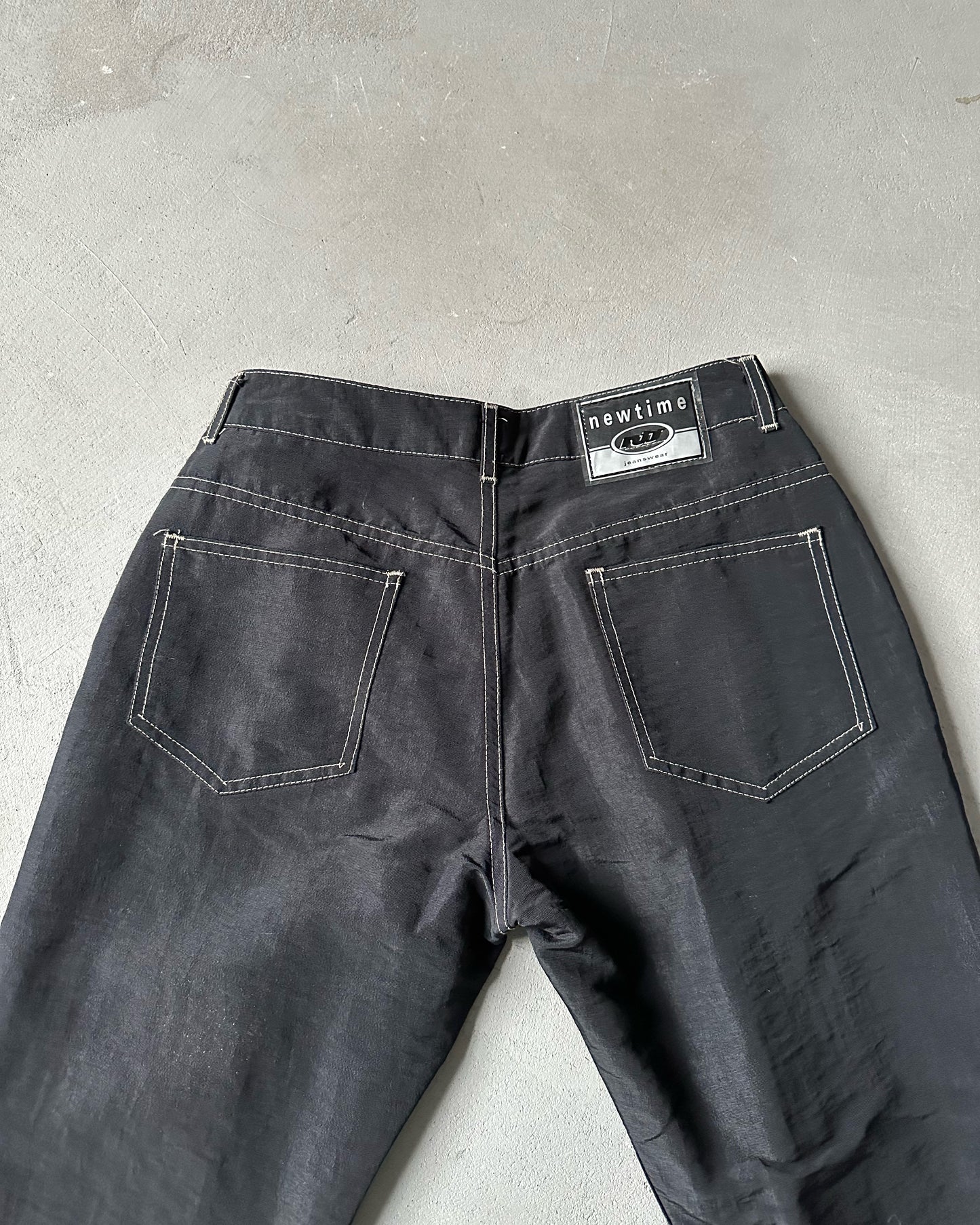 1980s - Black Women's Nylon Low Rise Flare Pants - 28x30