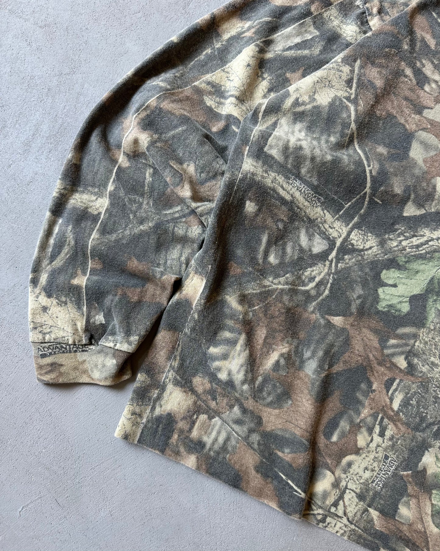 1990s - Distressed Camo Longsleeve - XL