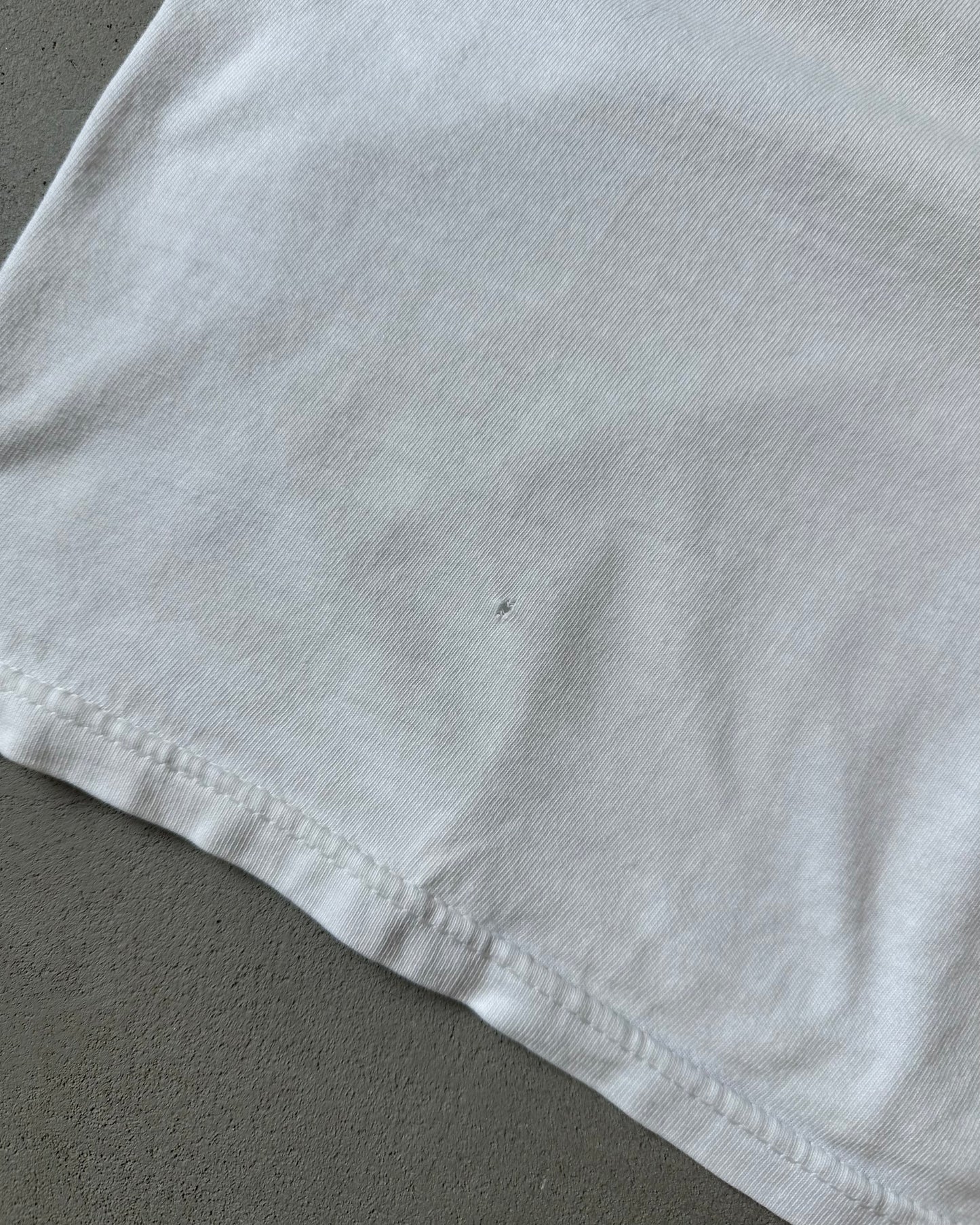 1990s - Distressed White DKNY T-Shirt - L