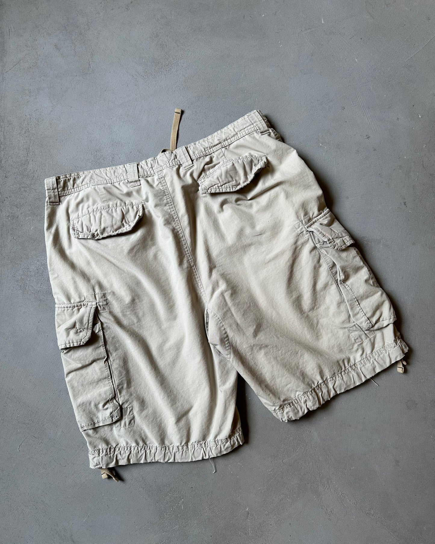 1990s - Tan GAP Cargo Shorts - 36/38