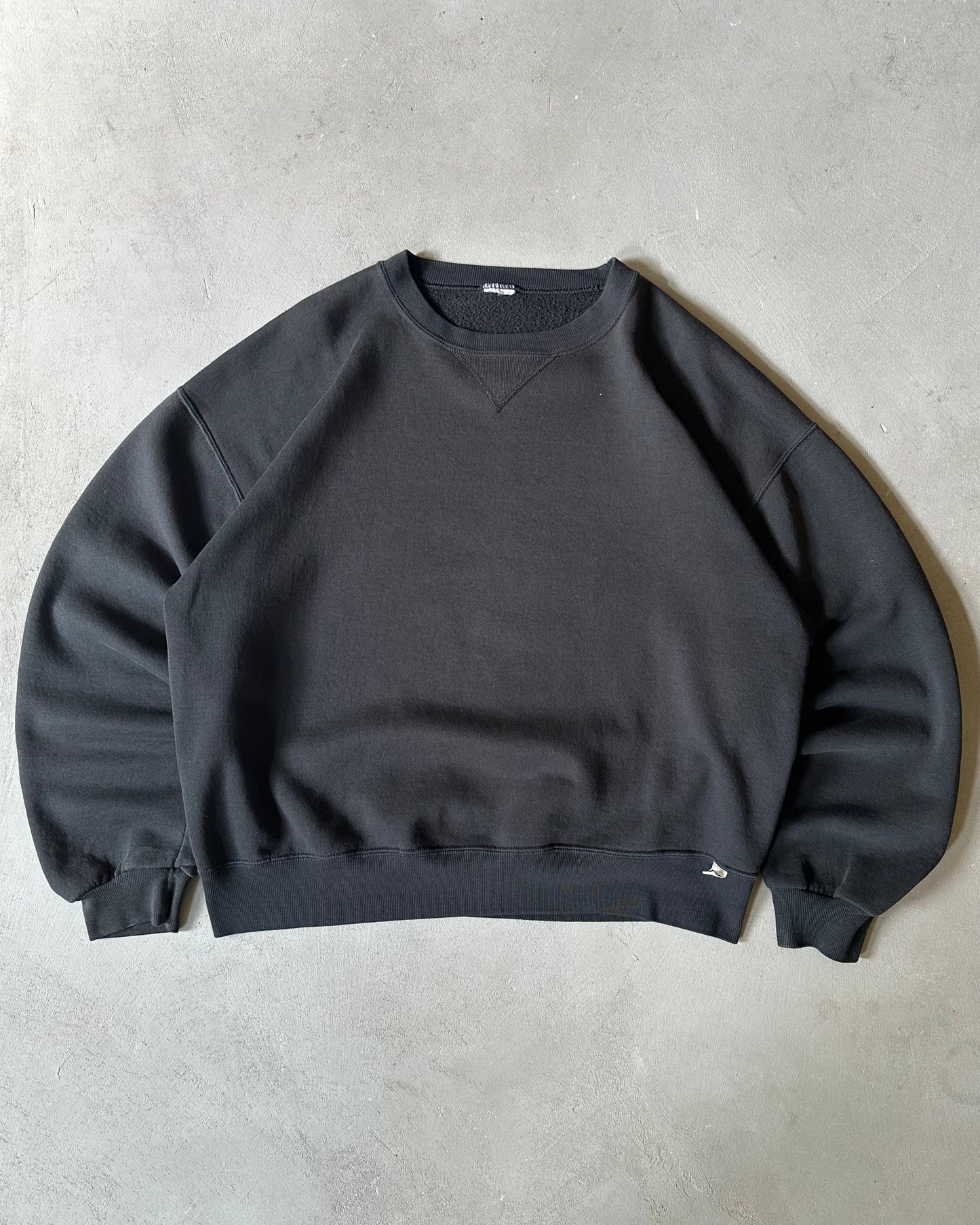 1990s - Black Russell Crewneck - L/XL
