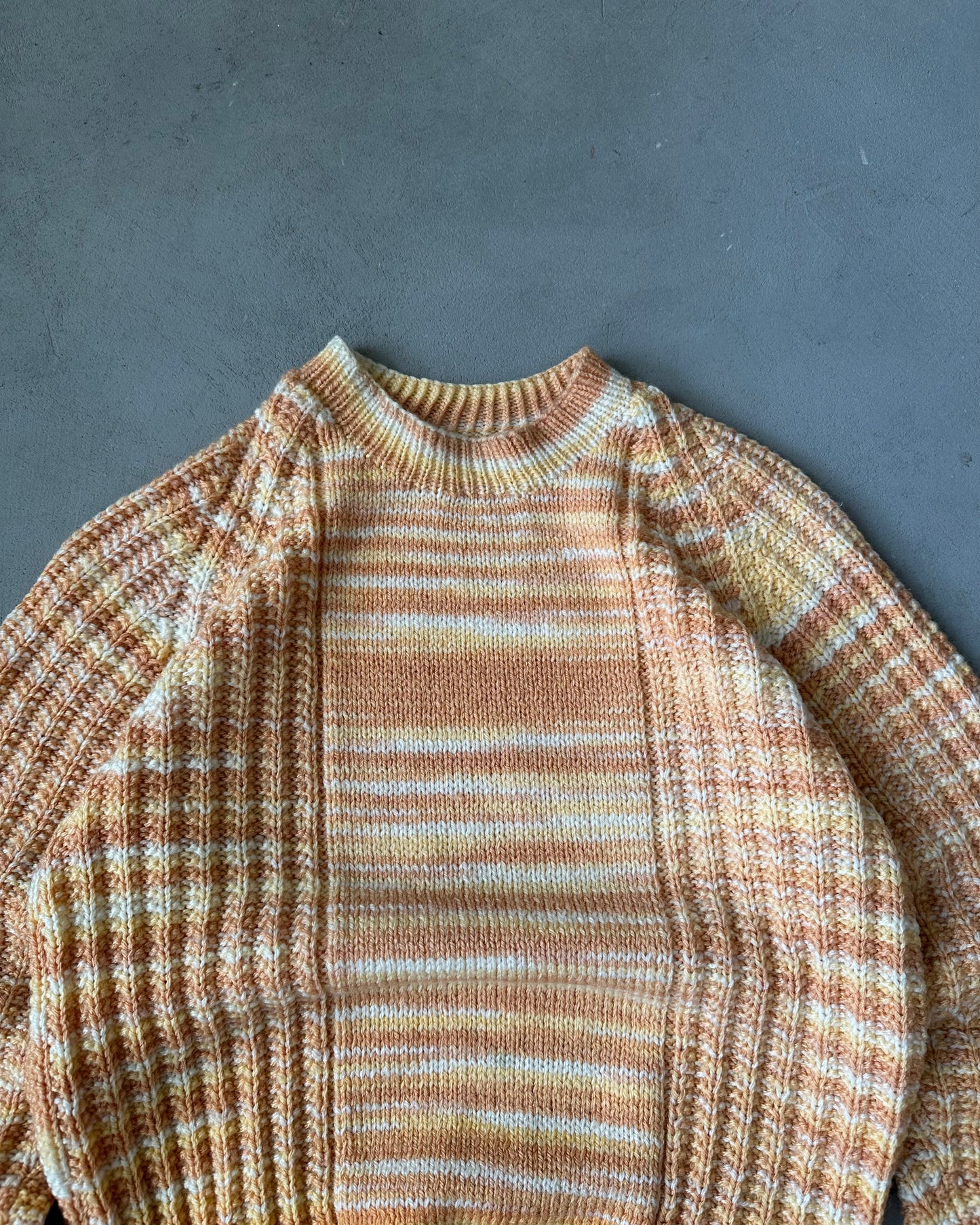 1980s - Light Orange Hand Knit Sweater - (W)S