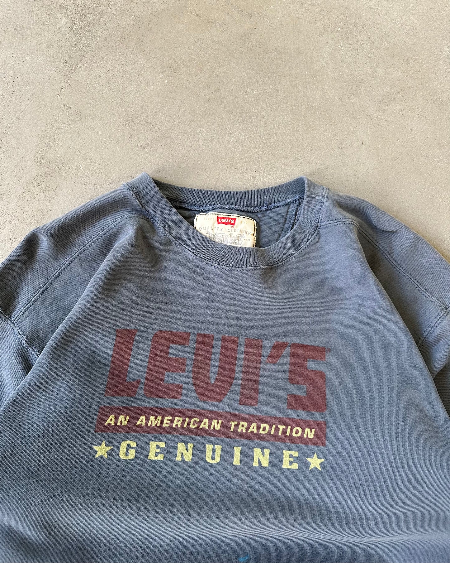 1990s - Distressed Blue Levi's Crewneck - L
