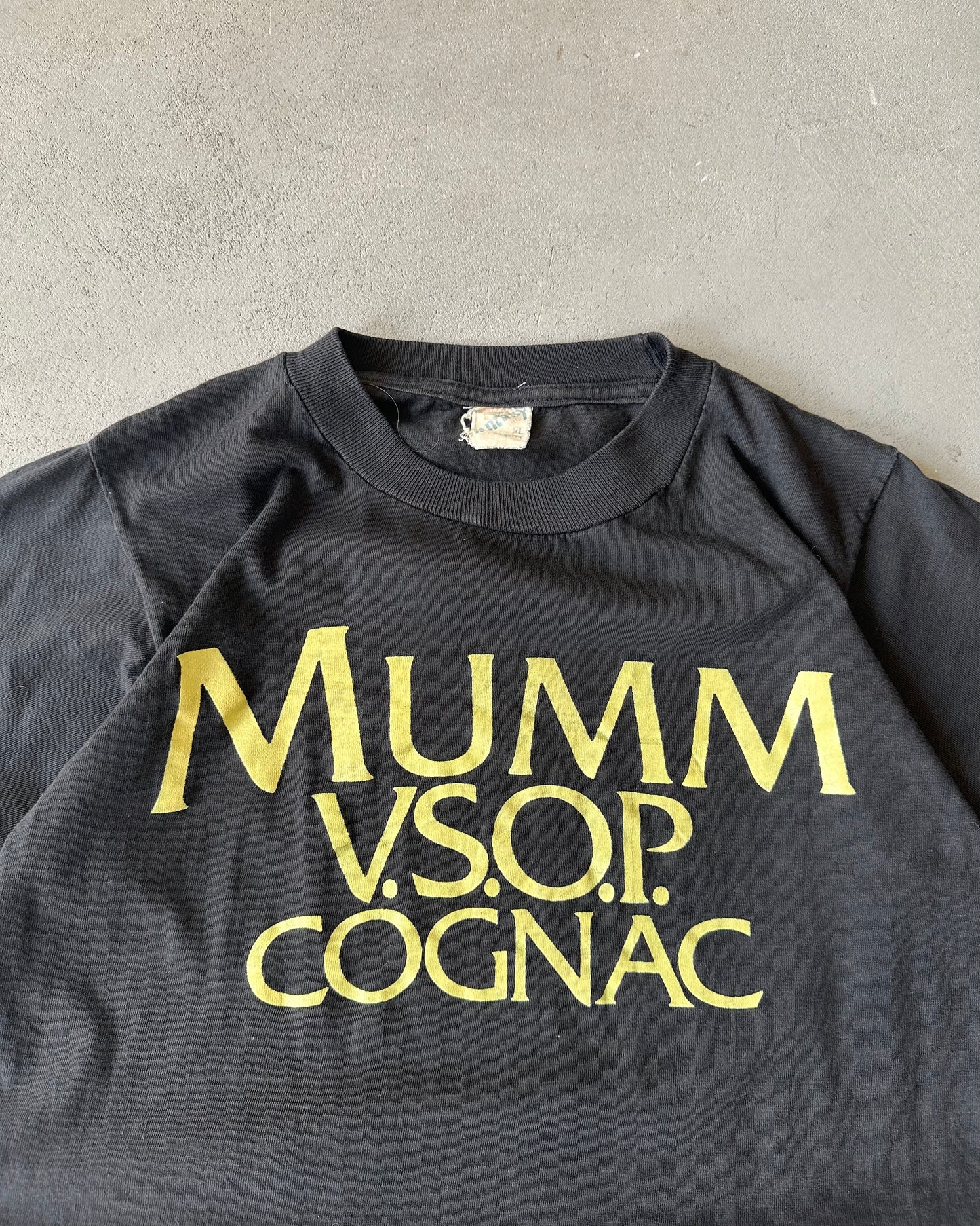 1980s - Black MUMM V.S.O.P Cognac T-Shirt - M