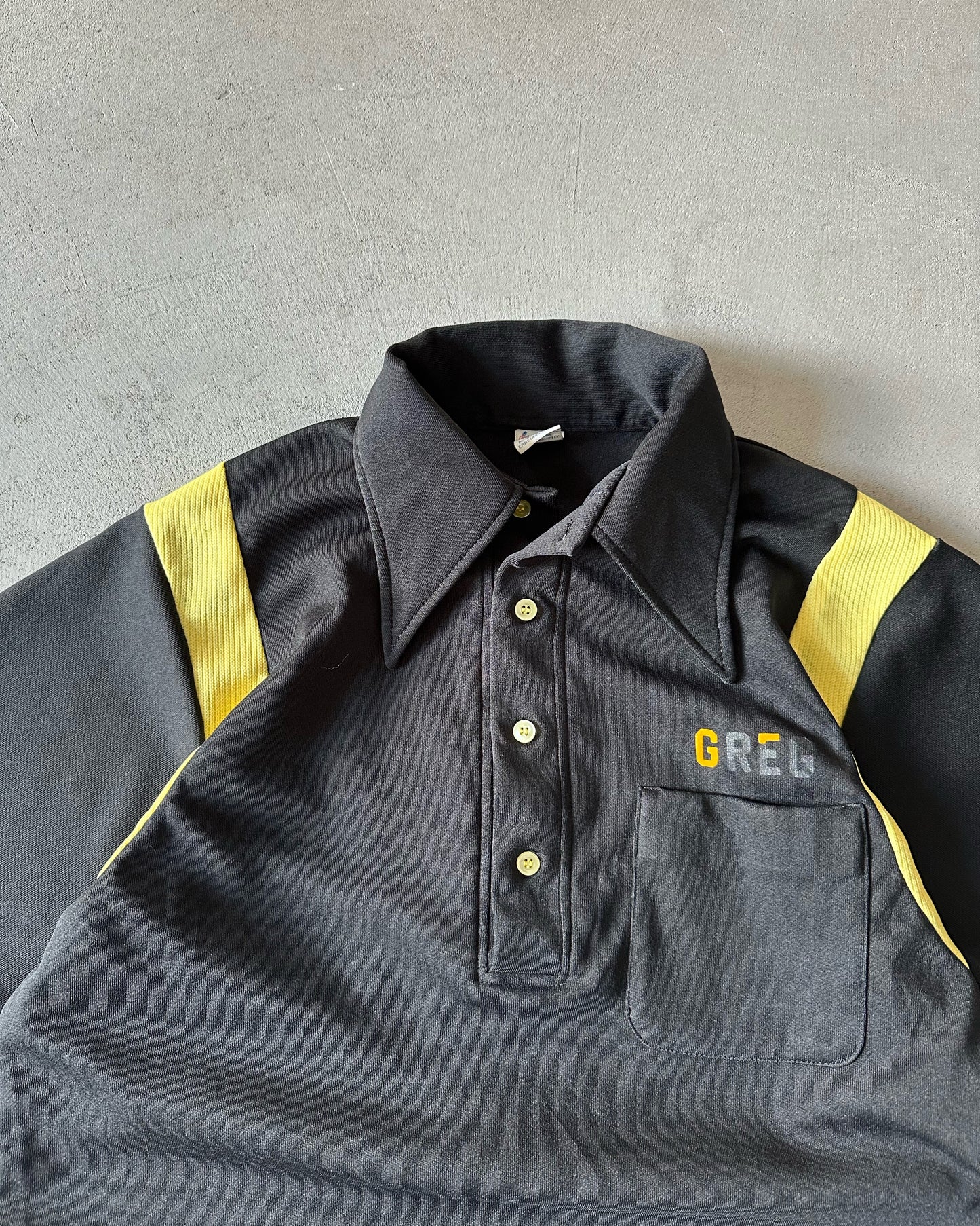 1970s - Black/Yellow "Barnaby's" Cropped Polo - M