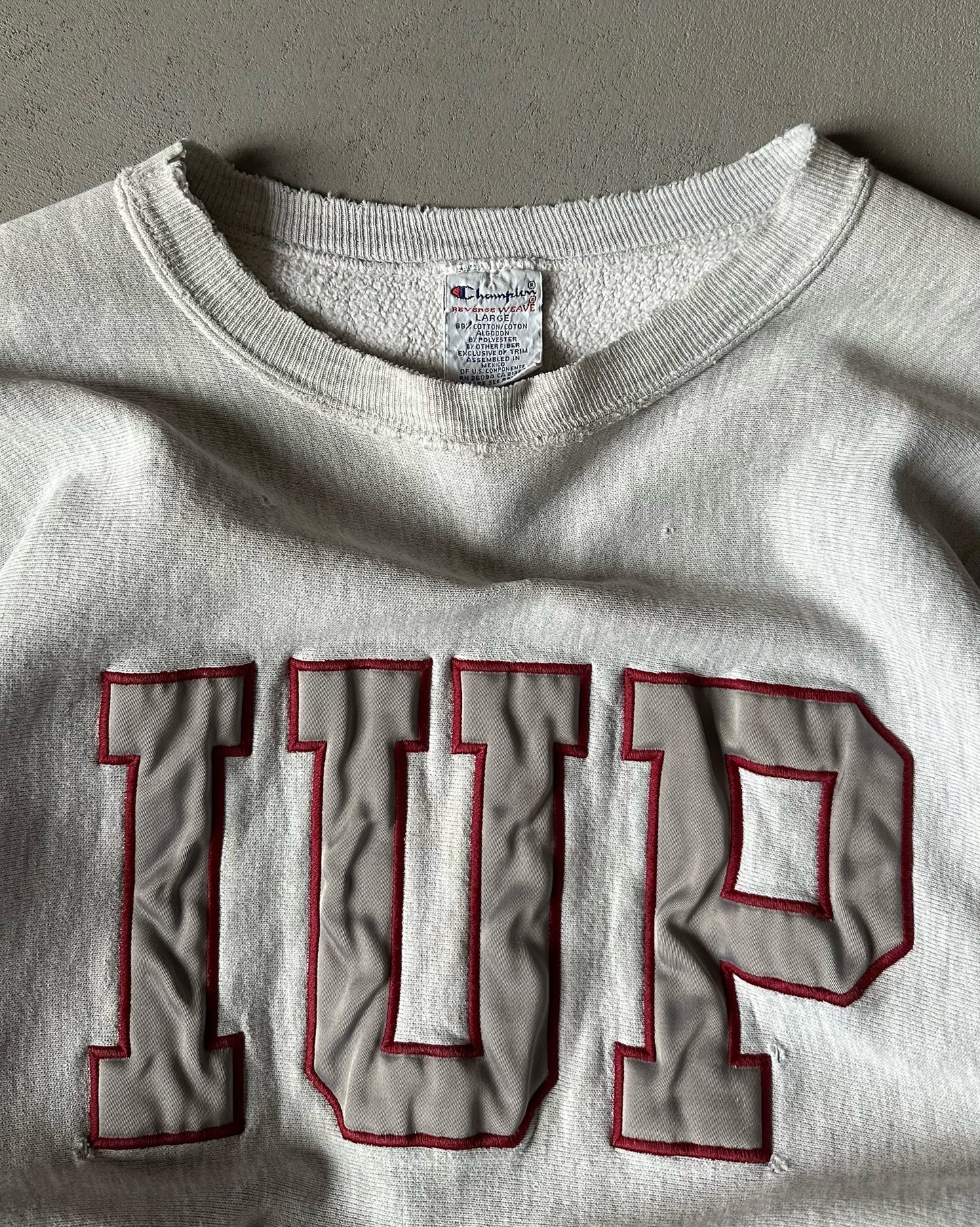 1990s - Distressed Ash Grey "IUP" Champion RW Crewneck - M