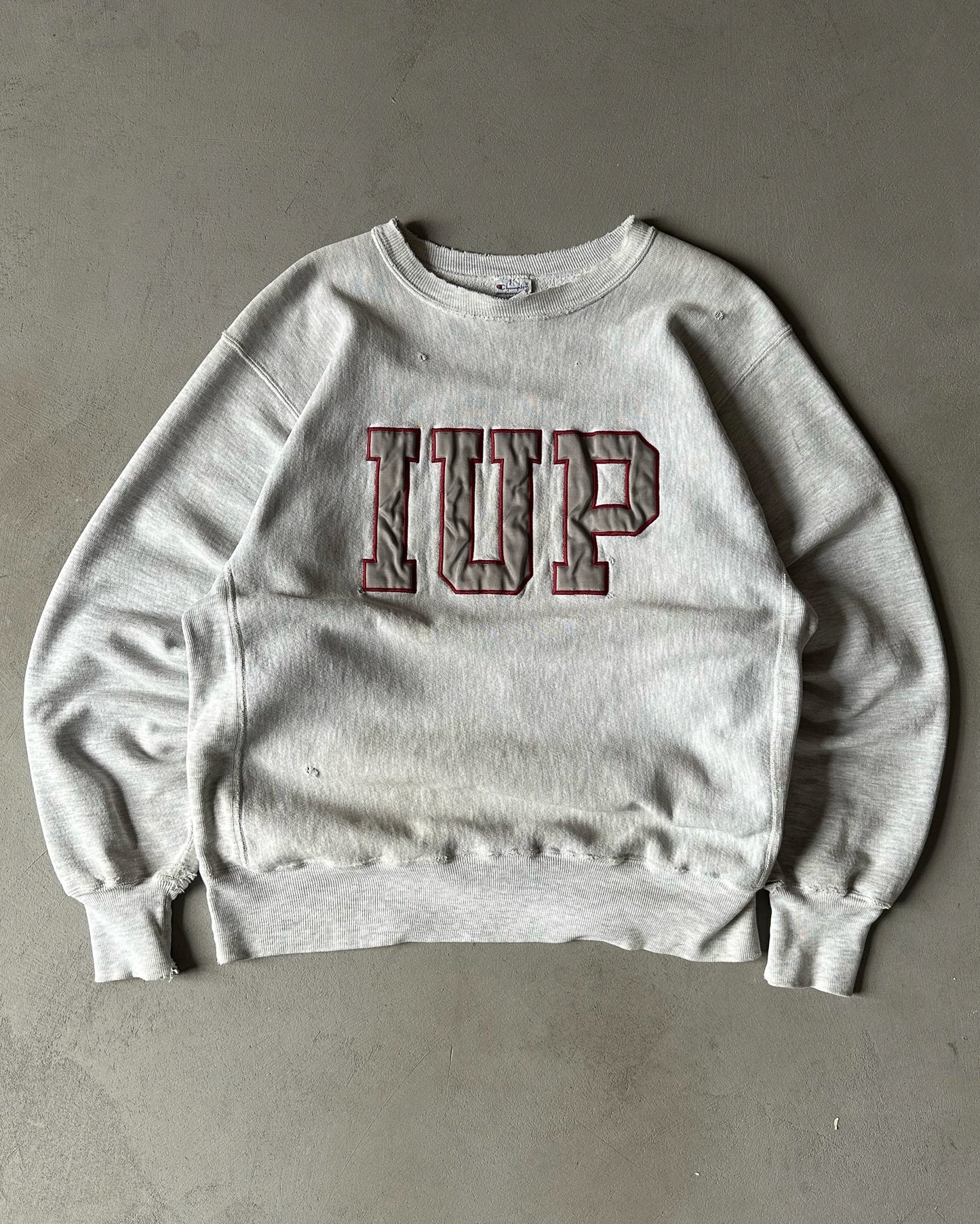 1990s - Distressed Ash Grey "IUP" Champion RW Crewneck - M