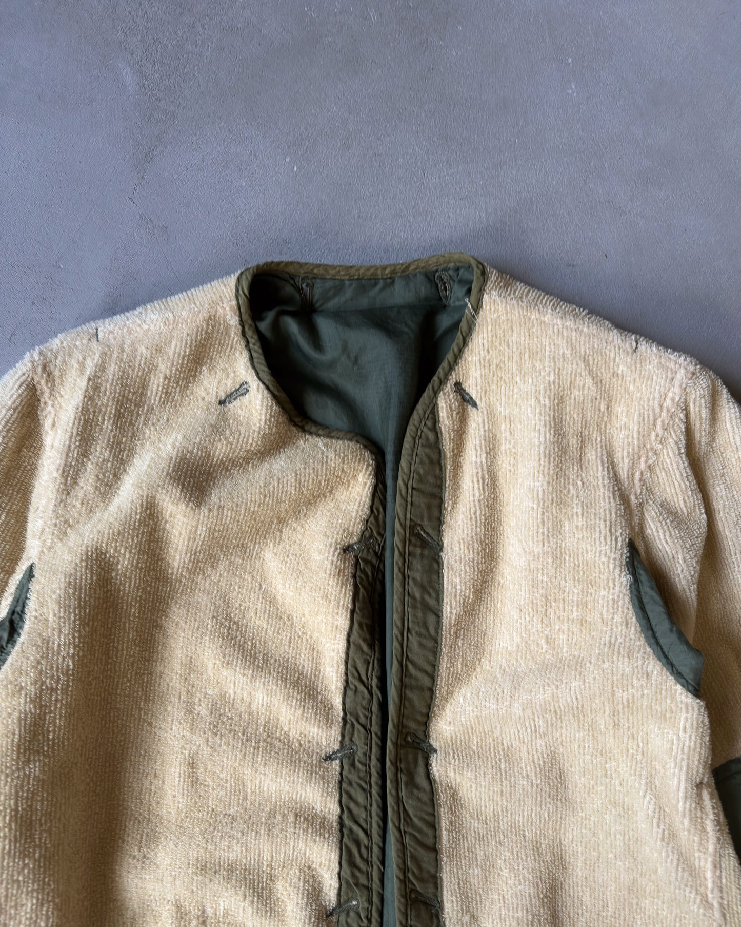 1970s - Beige/Green Reversible Military Liner - S/M