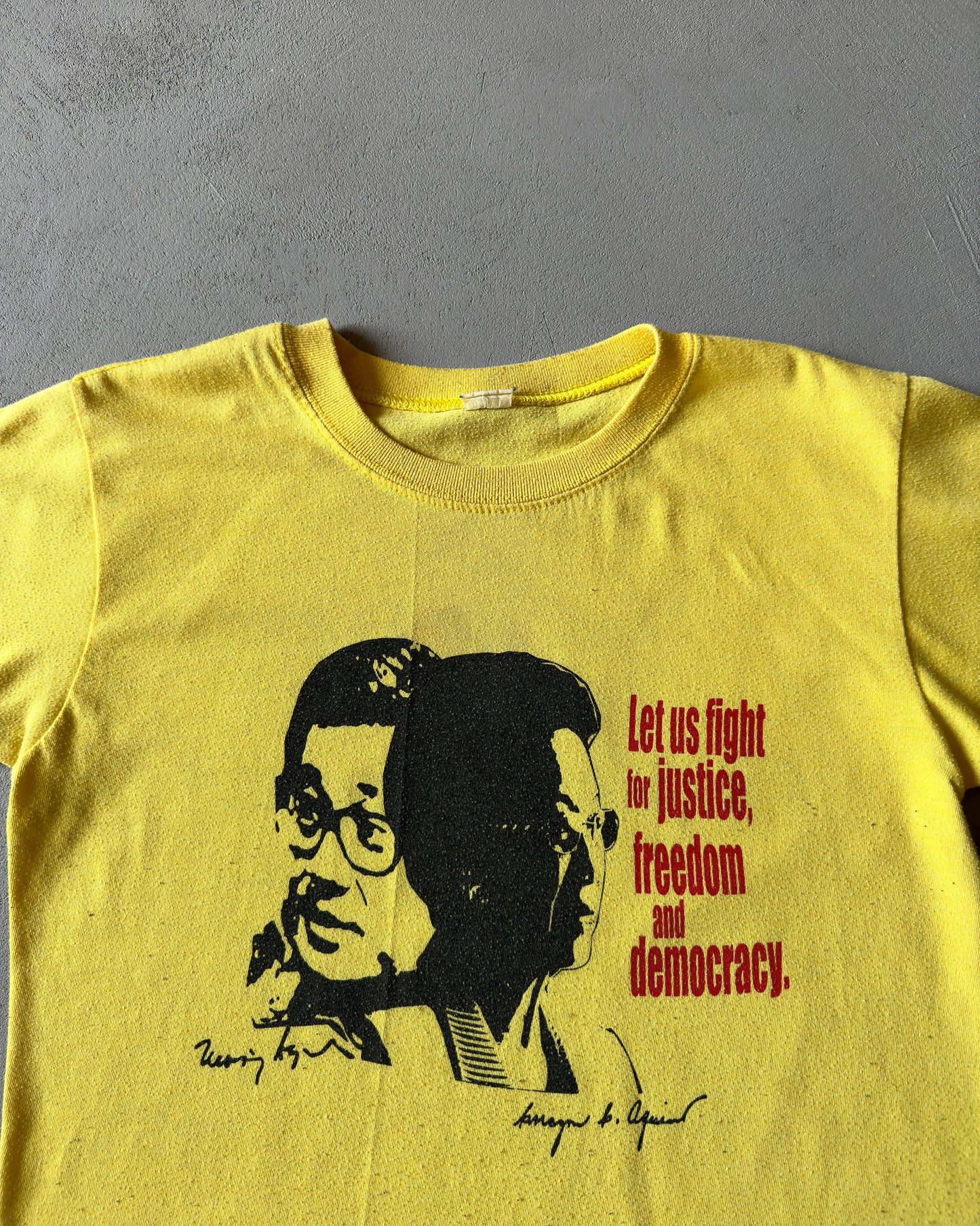 1990s - Yellow "Fight For Freedom" T-Shirt - XXS/XS