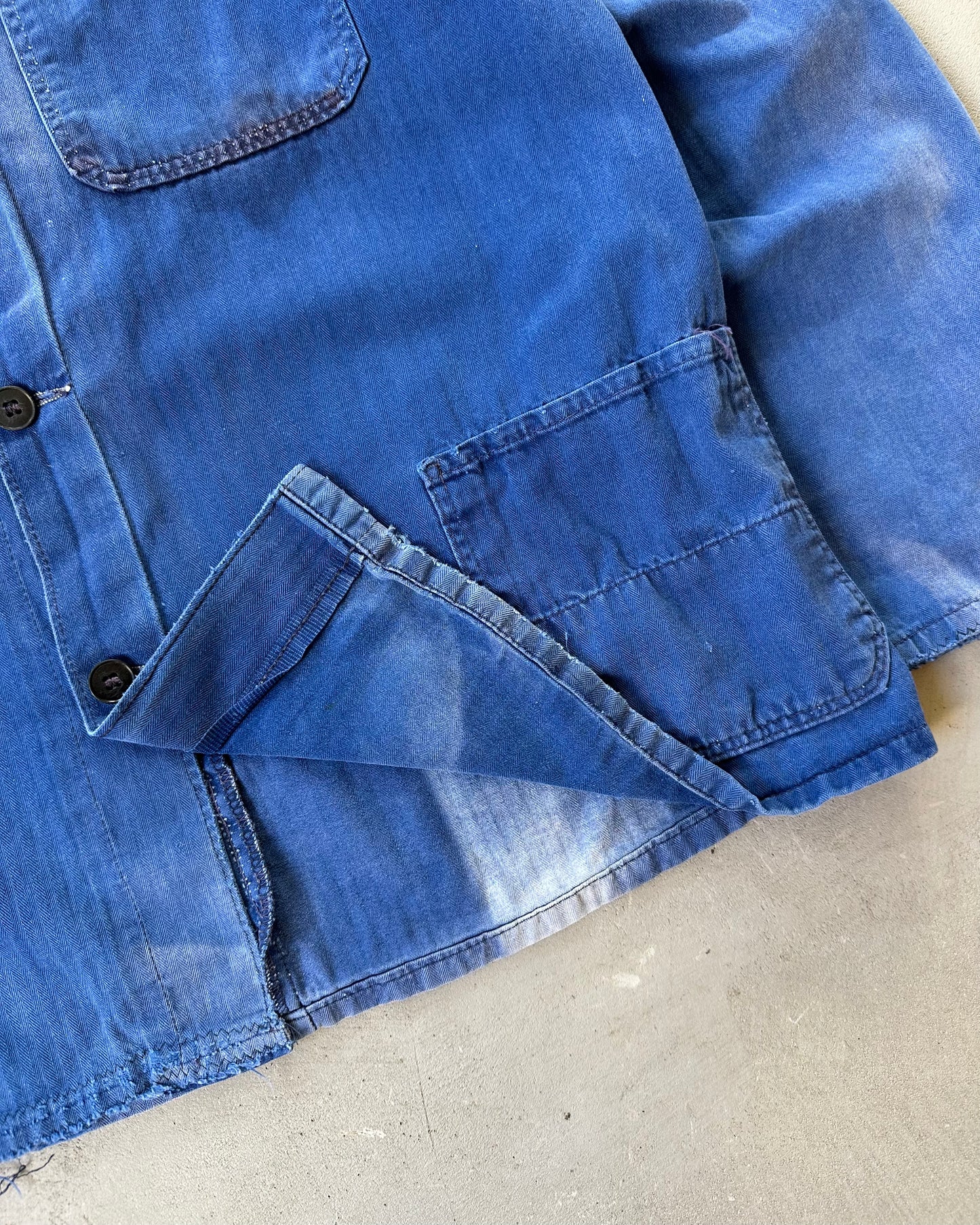 1960s - Distressed Blue HBT French Chore - L