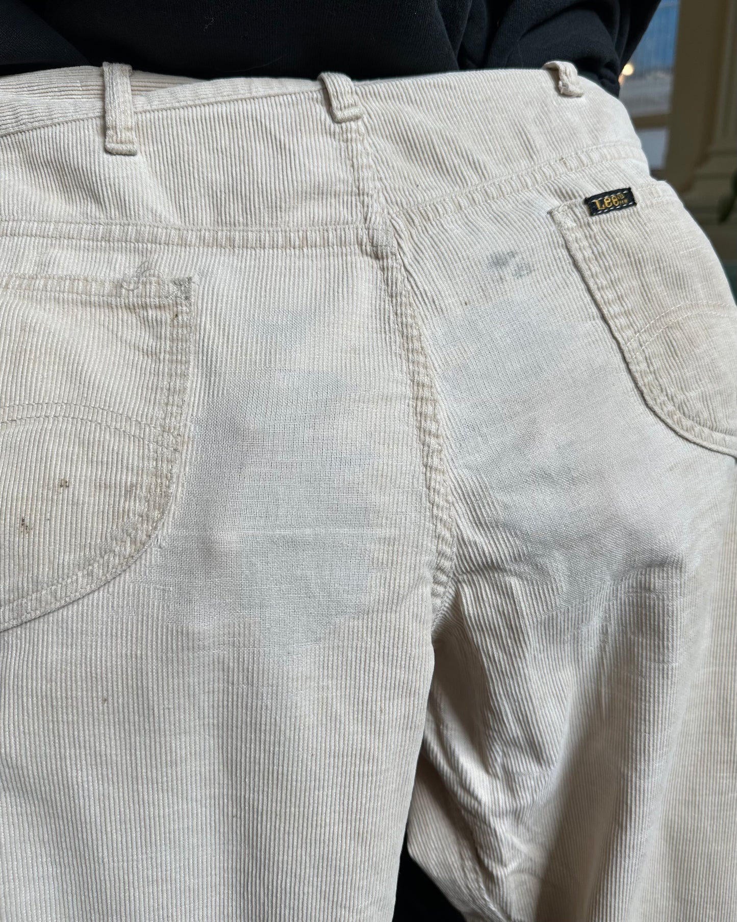 1970s - Distressed Cream Corduroy LEE Flare Pants - 32x35