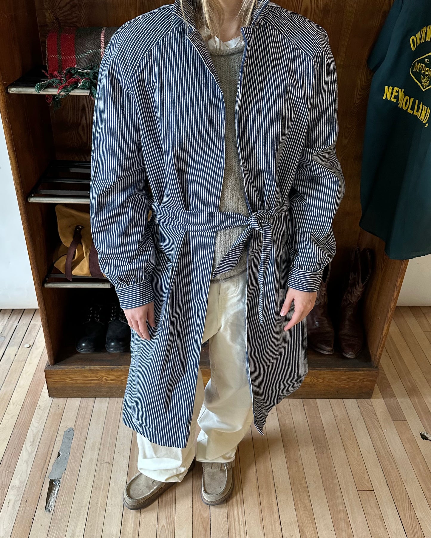 Années 1970 - Trench-coat femme rayé hickory marine/blanc - (F)M