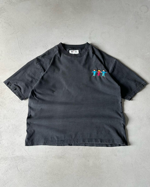 2000s - Faded Black "Kids & Earth" Cropped T-Shirt - M