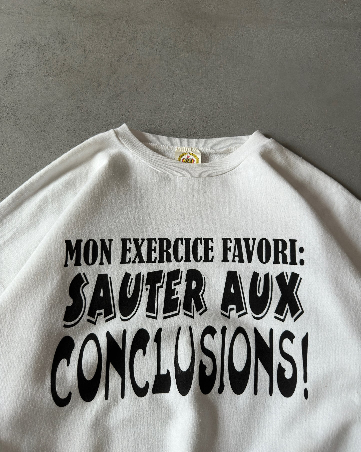1980s - White "Sauter Aux Conclusions" Crewneck - M/L