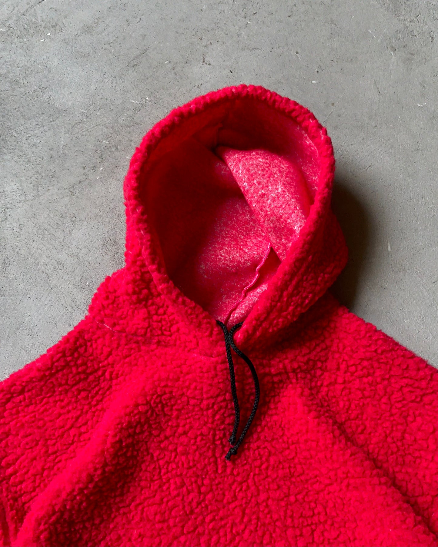 Années 80 - Sweat à capuche polaire rouge - XL