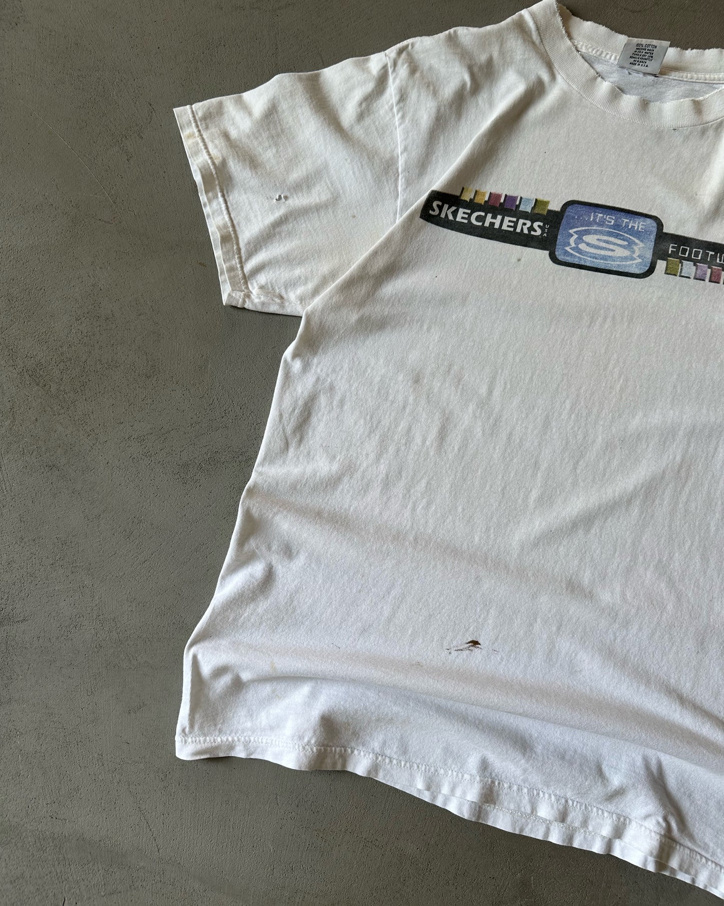 1990s - Distressed Skechers T-Shirt - L