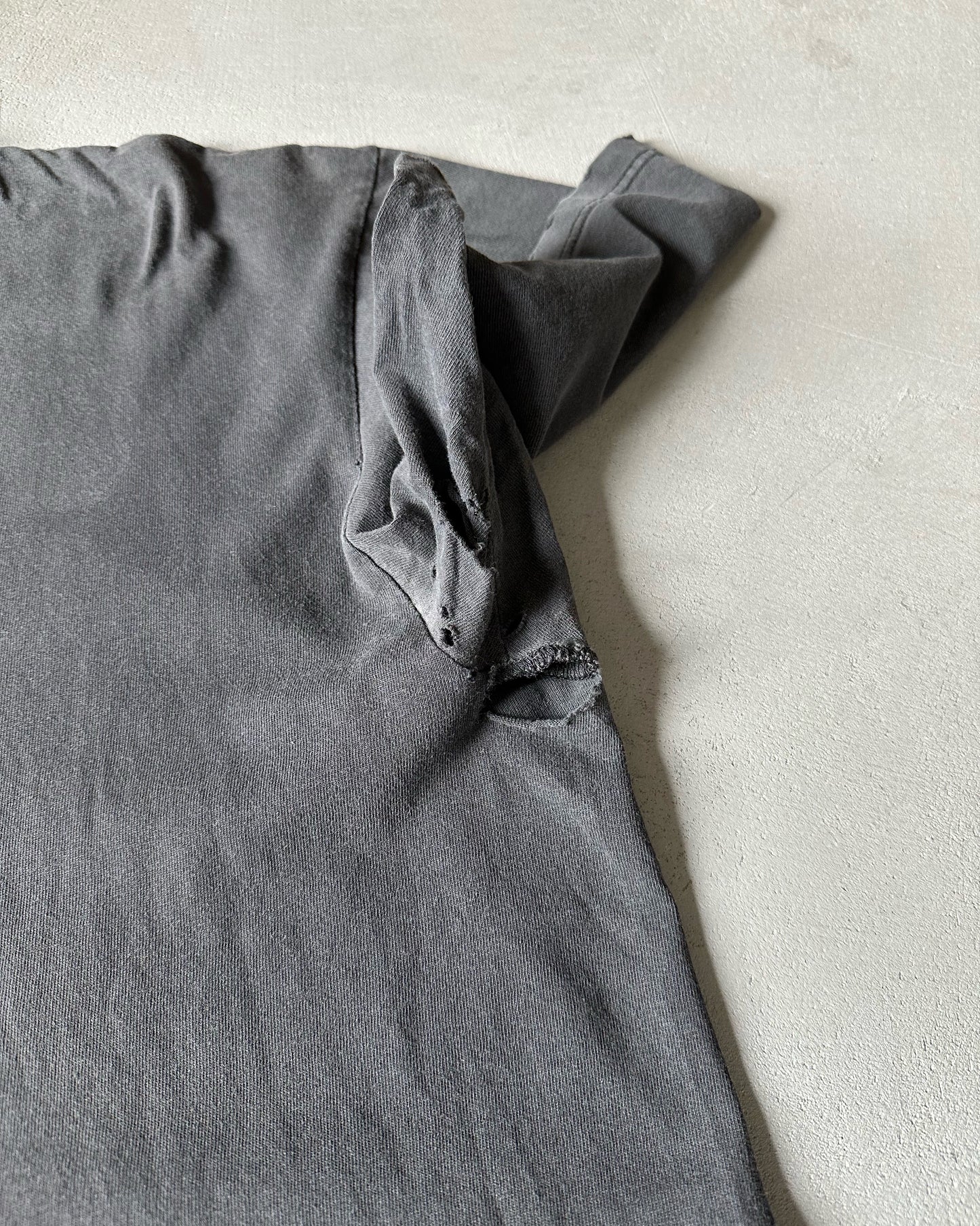 1990s - Distressed Black Sheik T-Shirt - XL