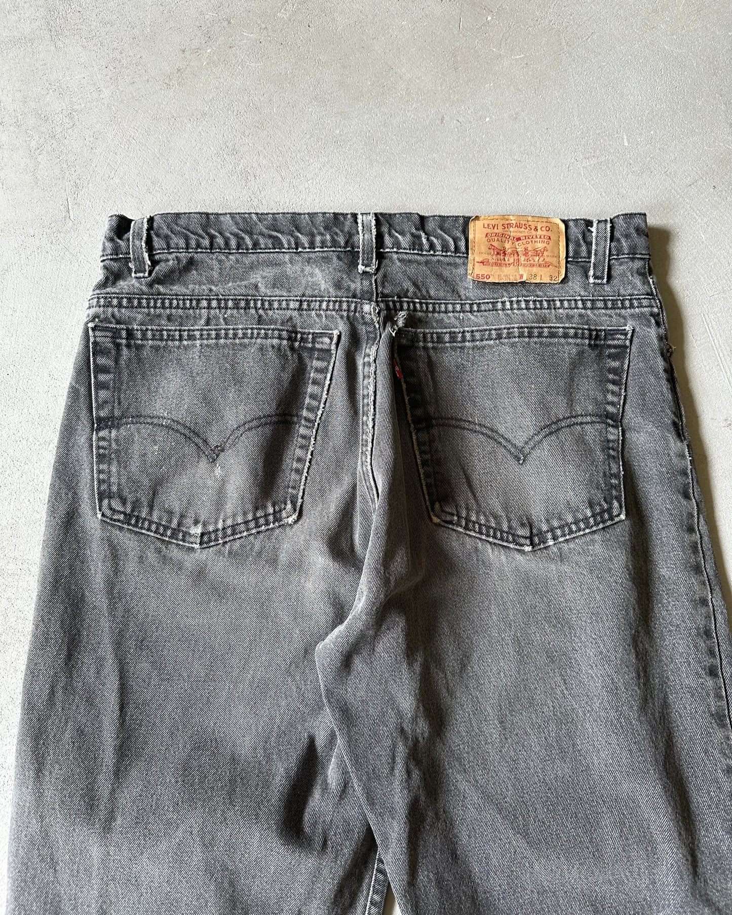 1980s - Distressed Charcoal 550 Levi's Jeans - 36x32