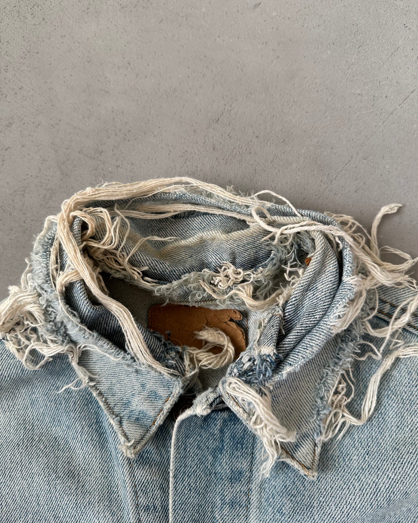 1980s - Distressed Levi's Type III Jeans Jacket - S