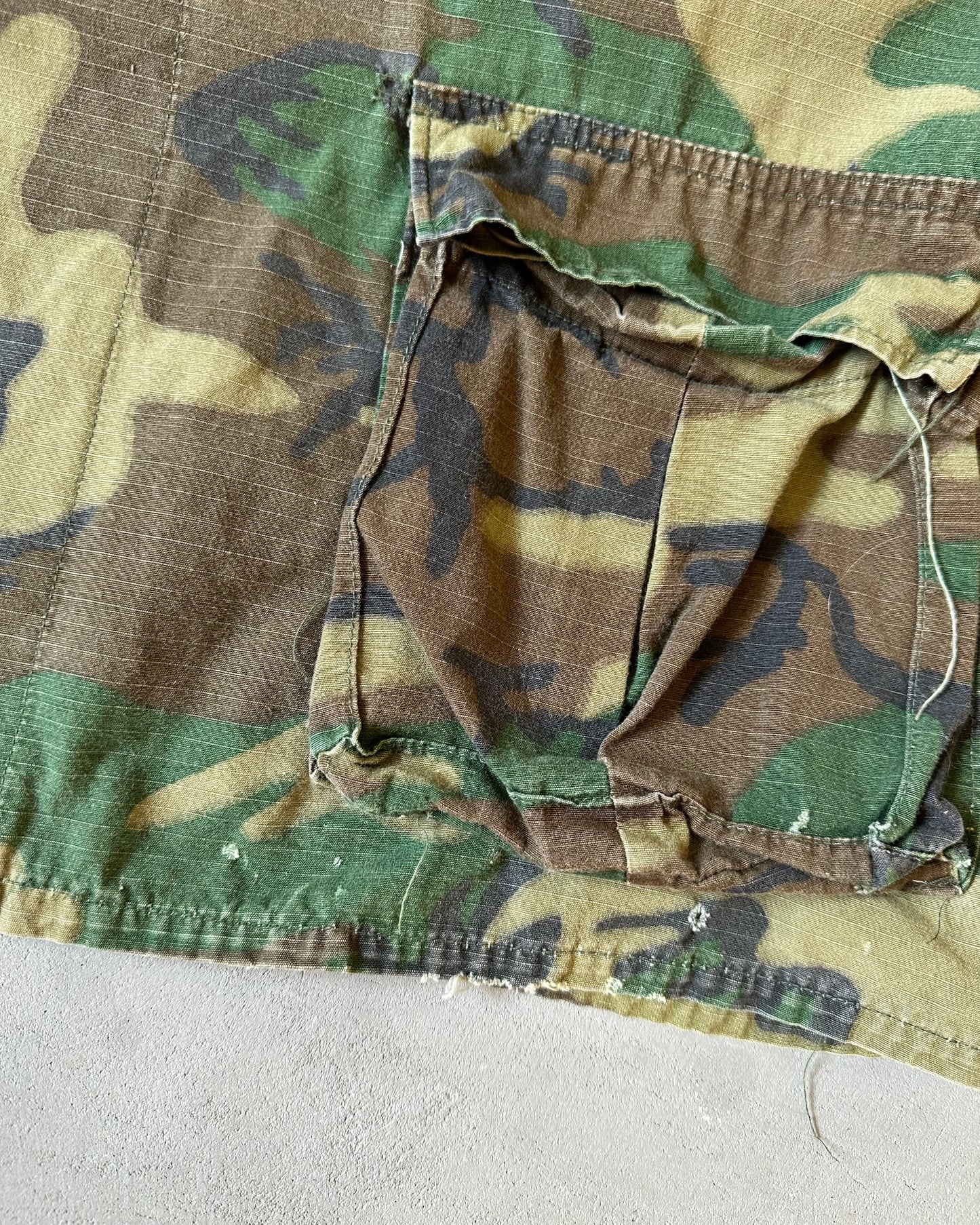 1970s - Camo Slant Pocket Military Over Shirt - L (Tall)