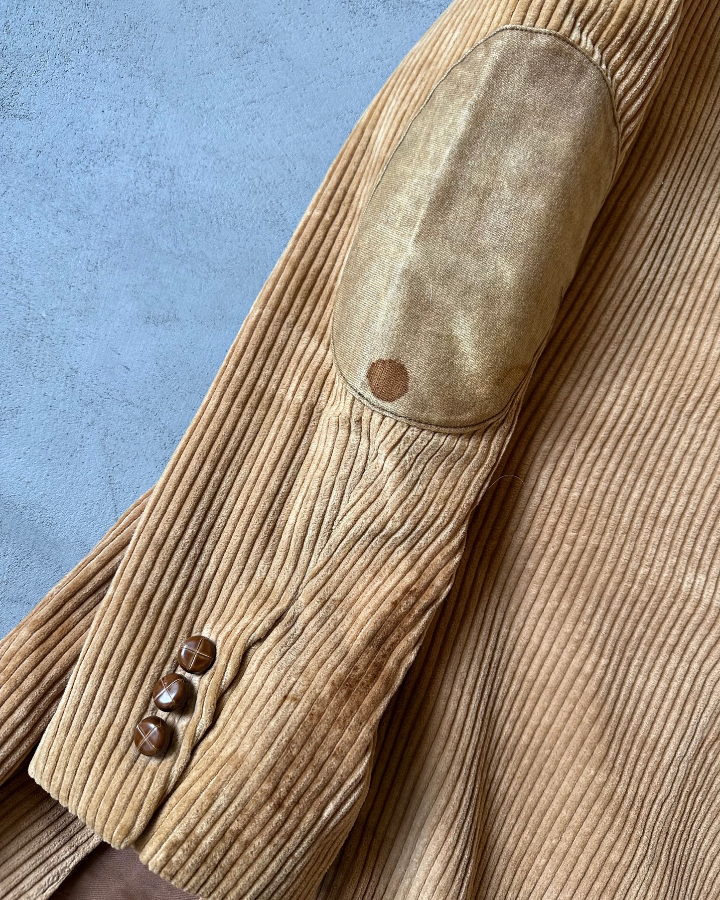 1980s - Distressed SASSON Camel Corduroy Blazer - 40L