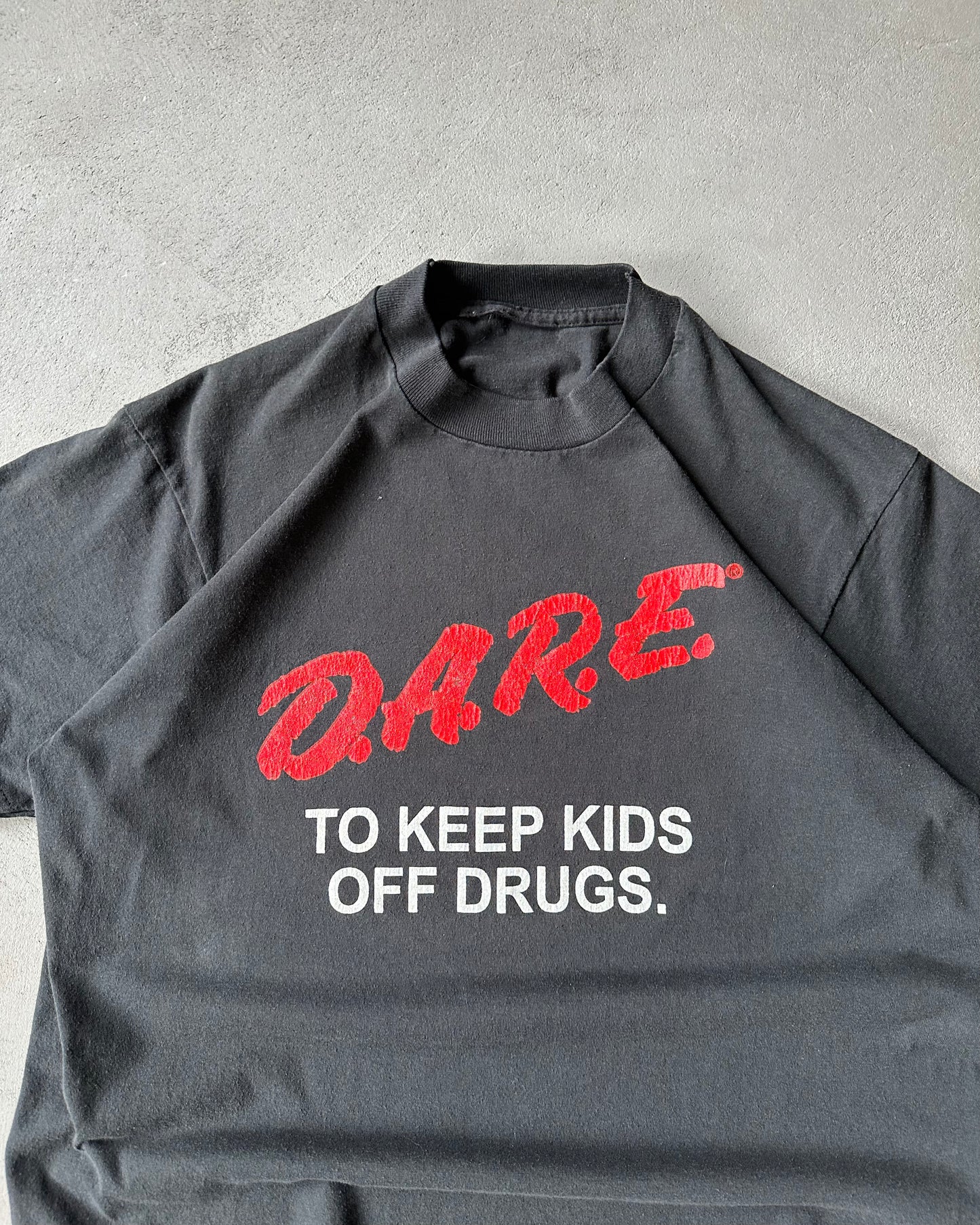 1990s - Black D.A.R.E T-Shirt - M/L