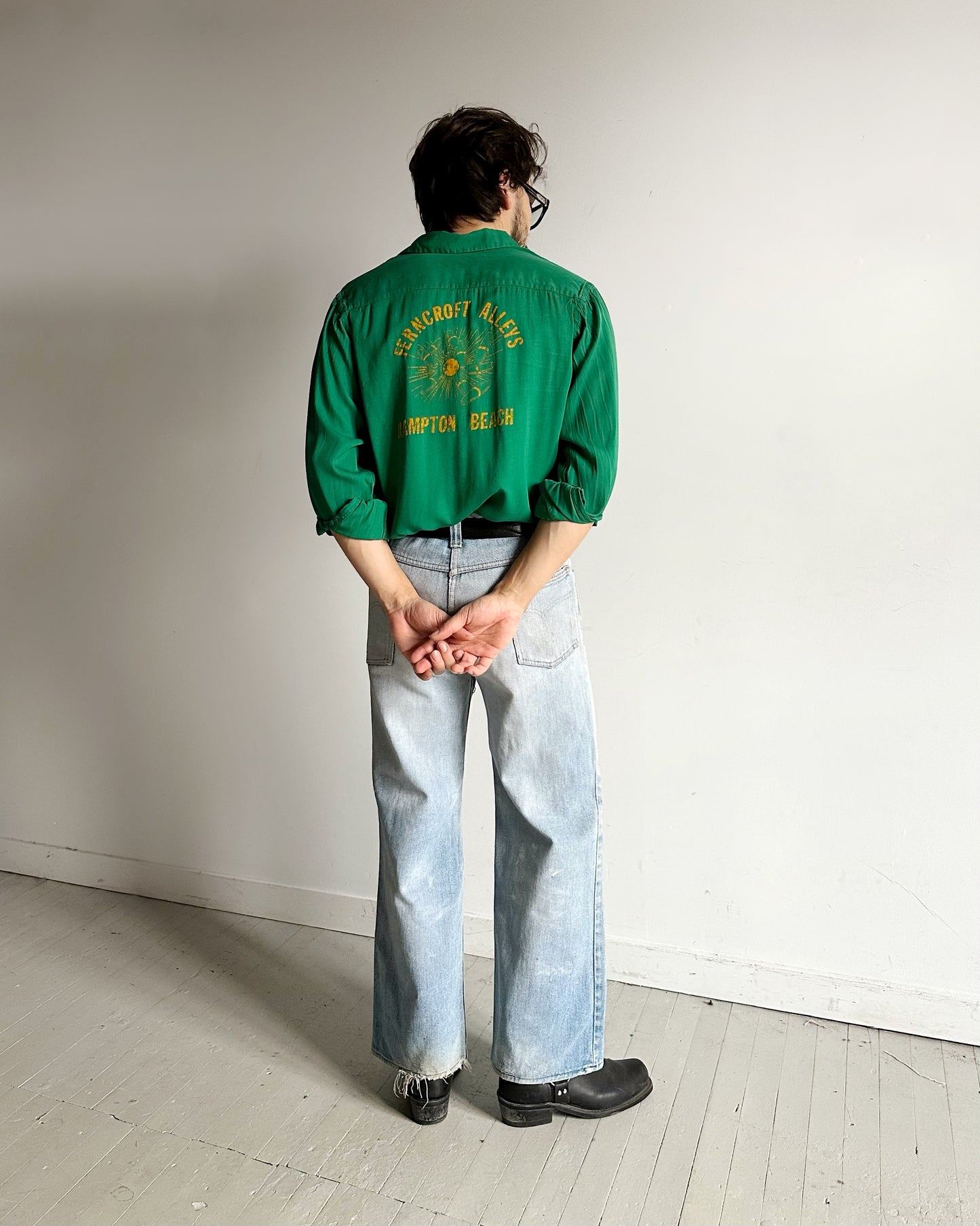 1970s - Distressed Green "Ferncroft Alleys" Loop Collar Shirt - S