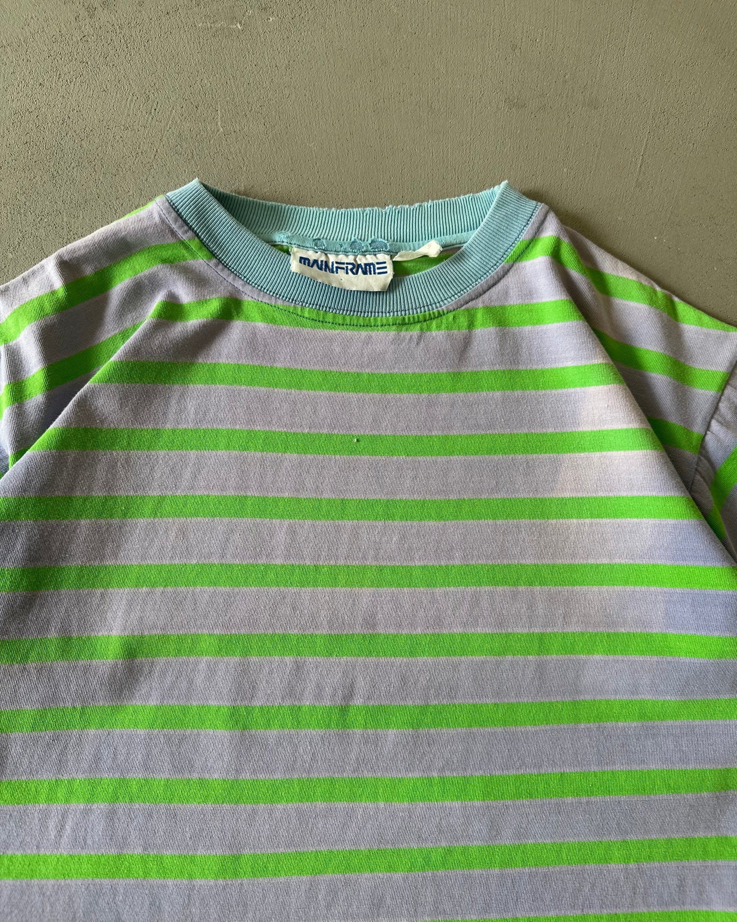 1990s - Distressed Lilac/Green Striped Cropped T-Shirt - XS