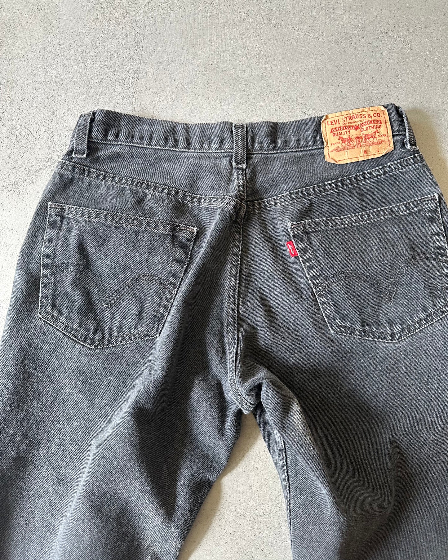 2000s - Distressed 550 Levi's Jeans - 31x27
