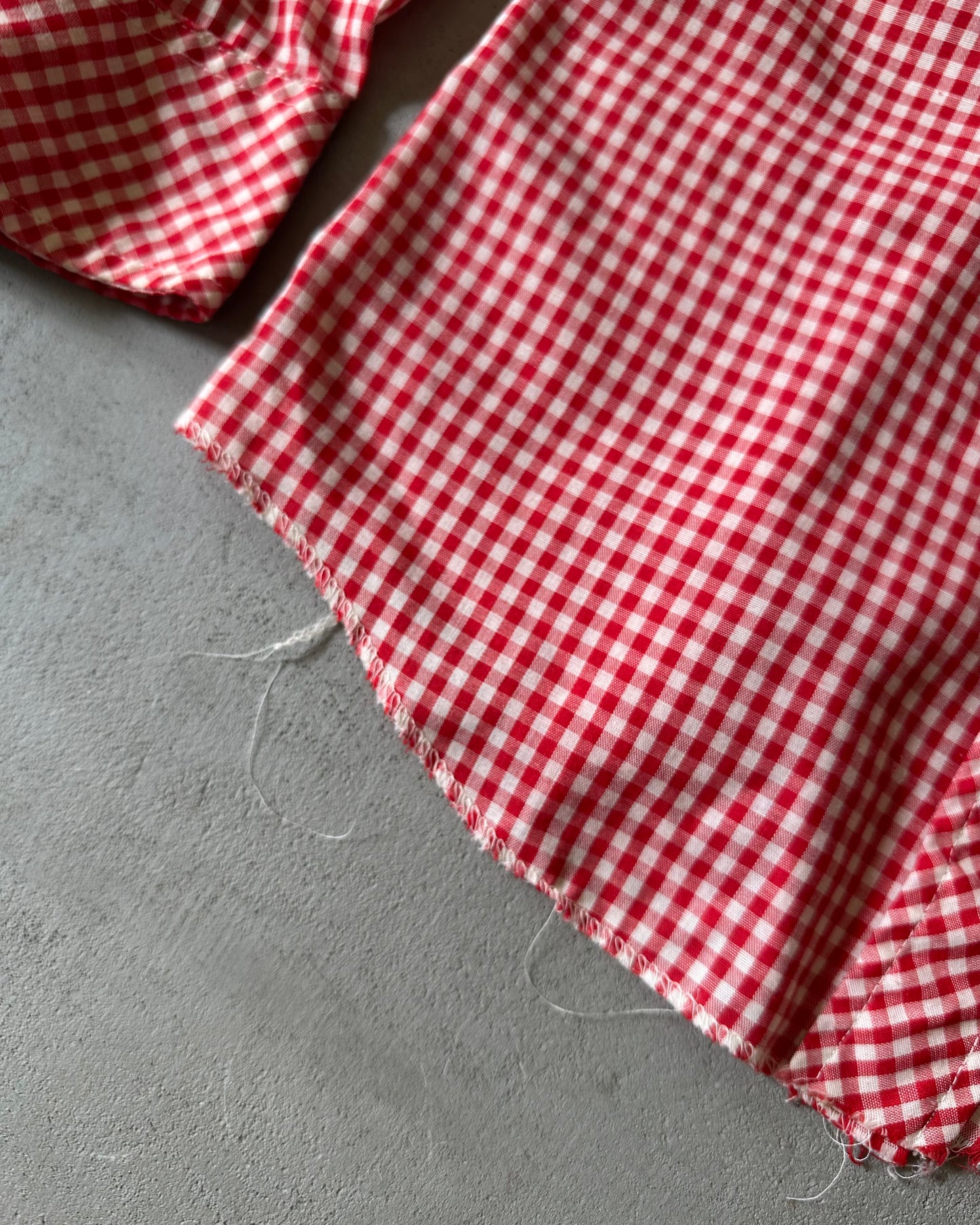 1980s - Distressed Red/White Wrangler Plaid Pearl Snap - S