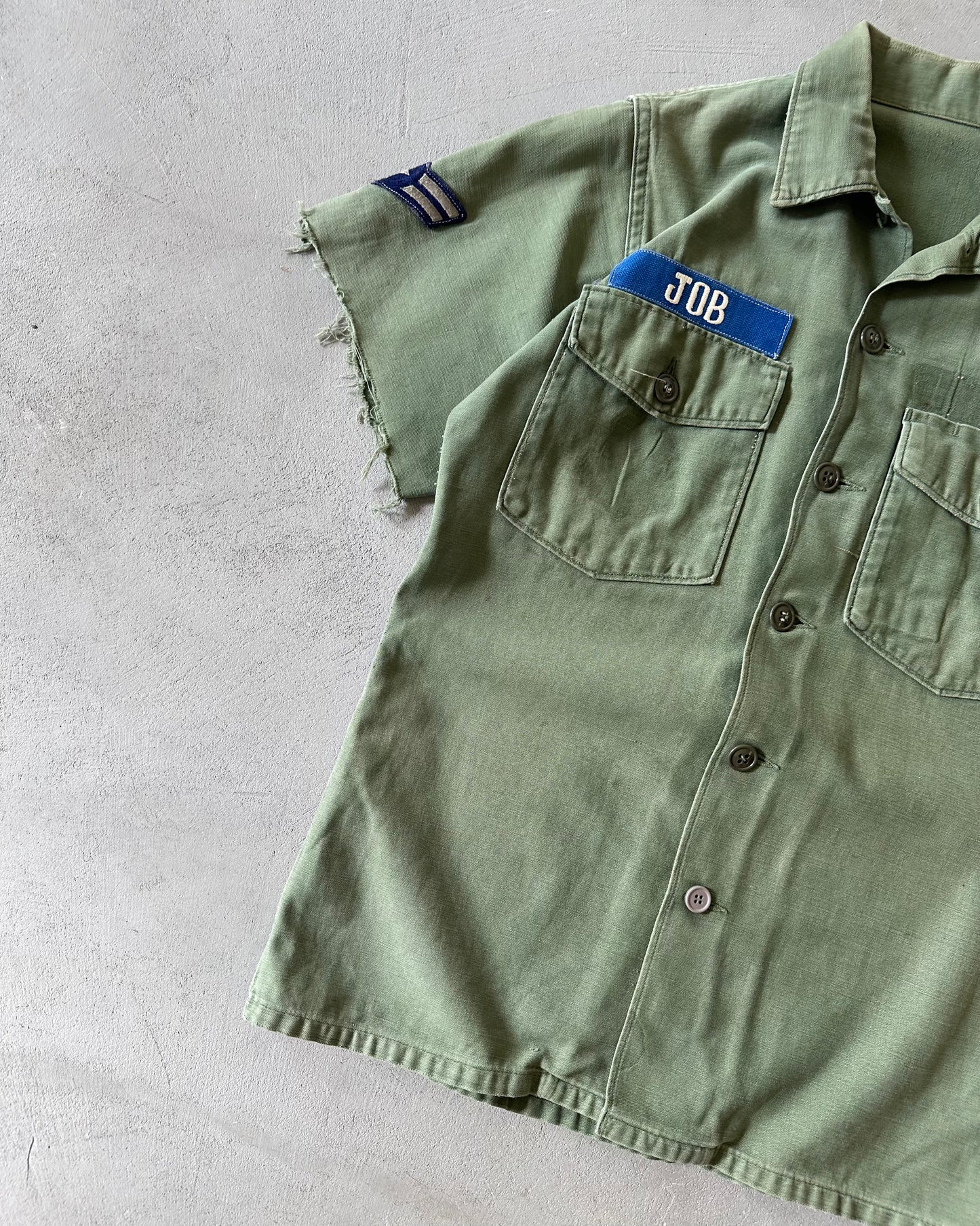1970s - Green Military Cut Off Shirt - S/M