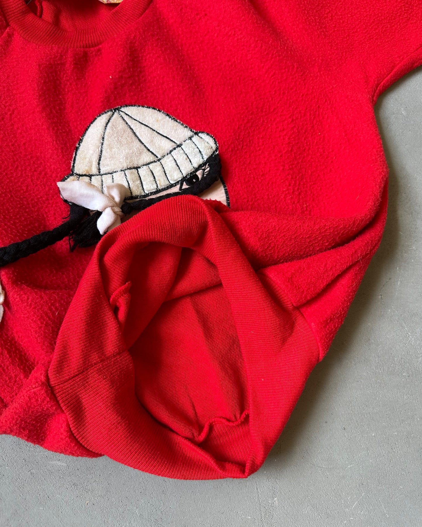 1970s - Red "Braids" Women's Crewneck - (W)XS