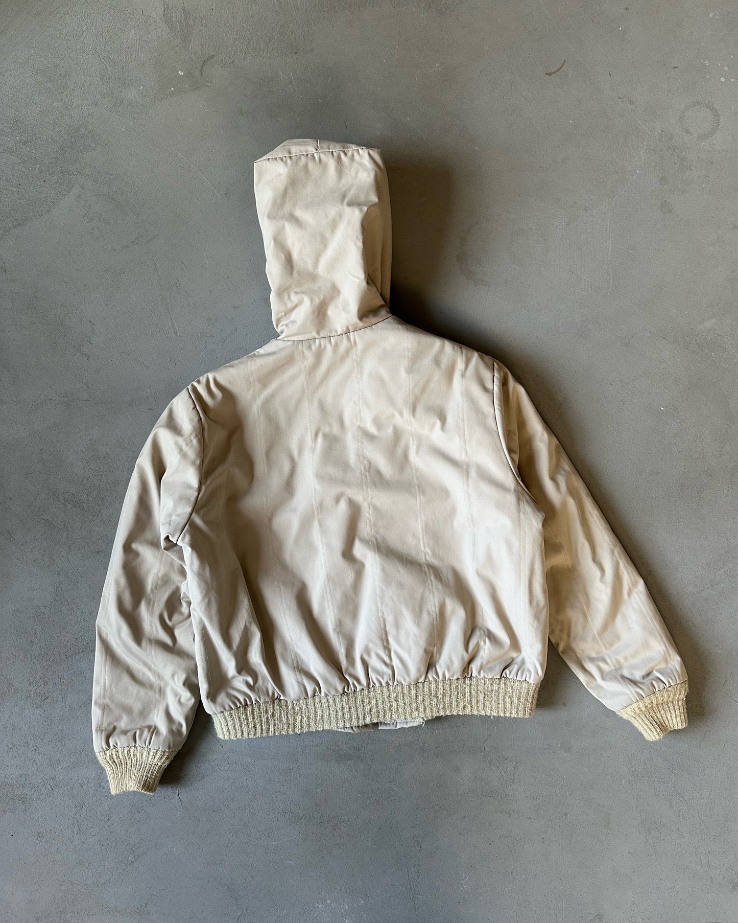 Années 70 - Blouson bombardier court à capuche AVON crème - T.S.