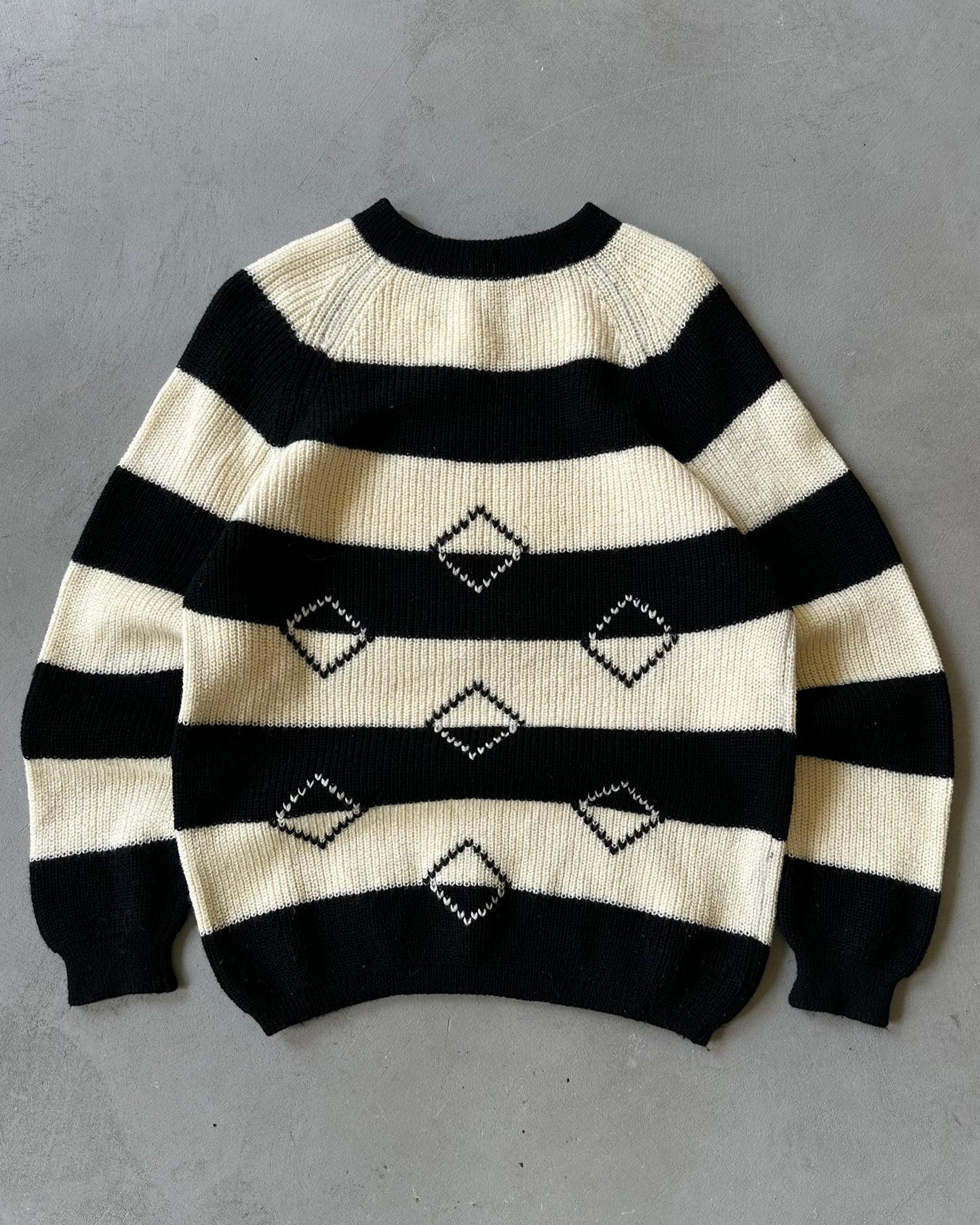 1970s - Black/White Striped Sweater - L