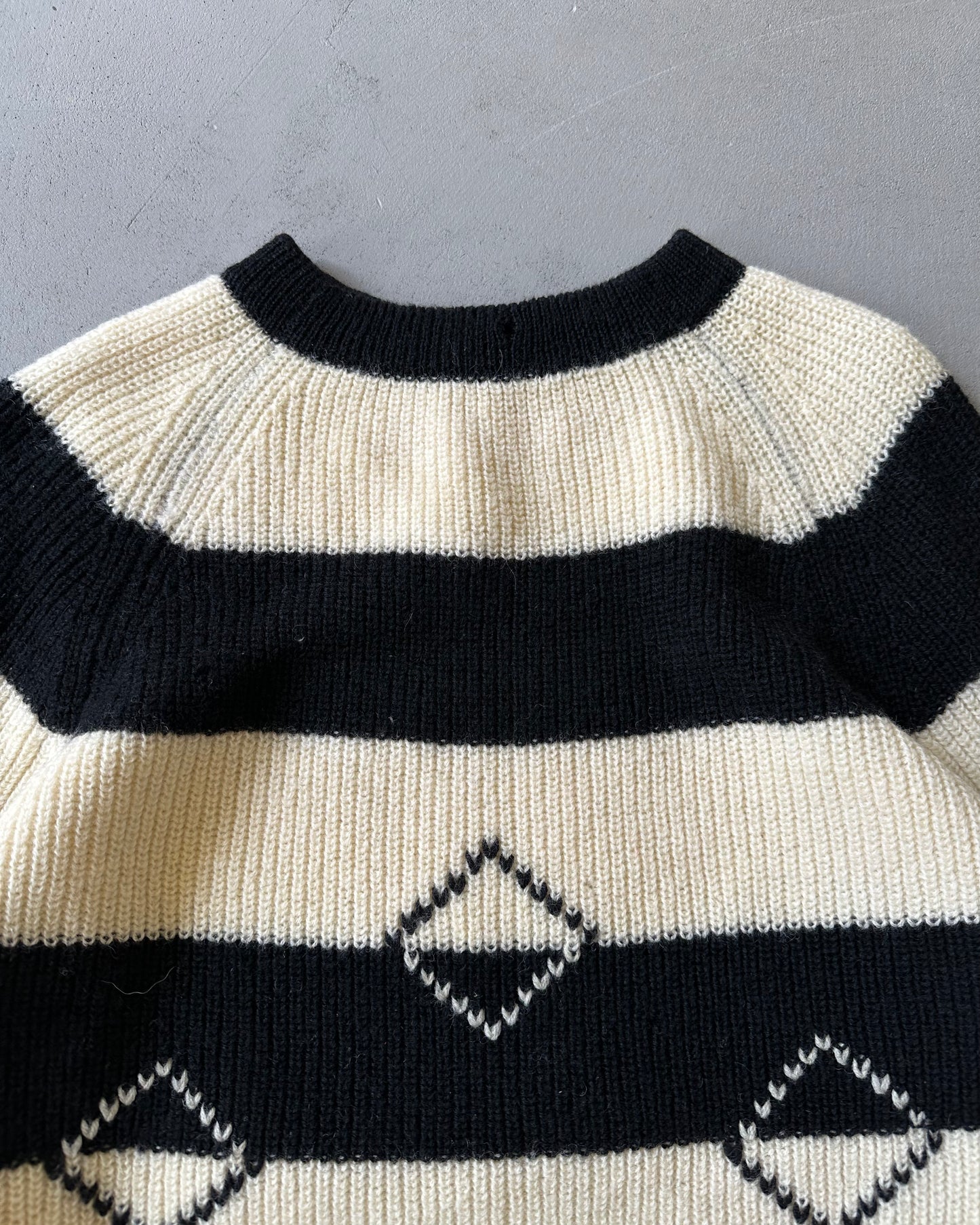 1970s - Black/White Striped Sweater - L