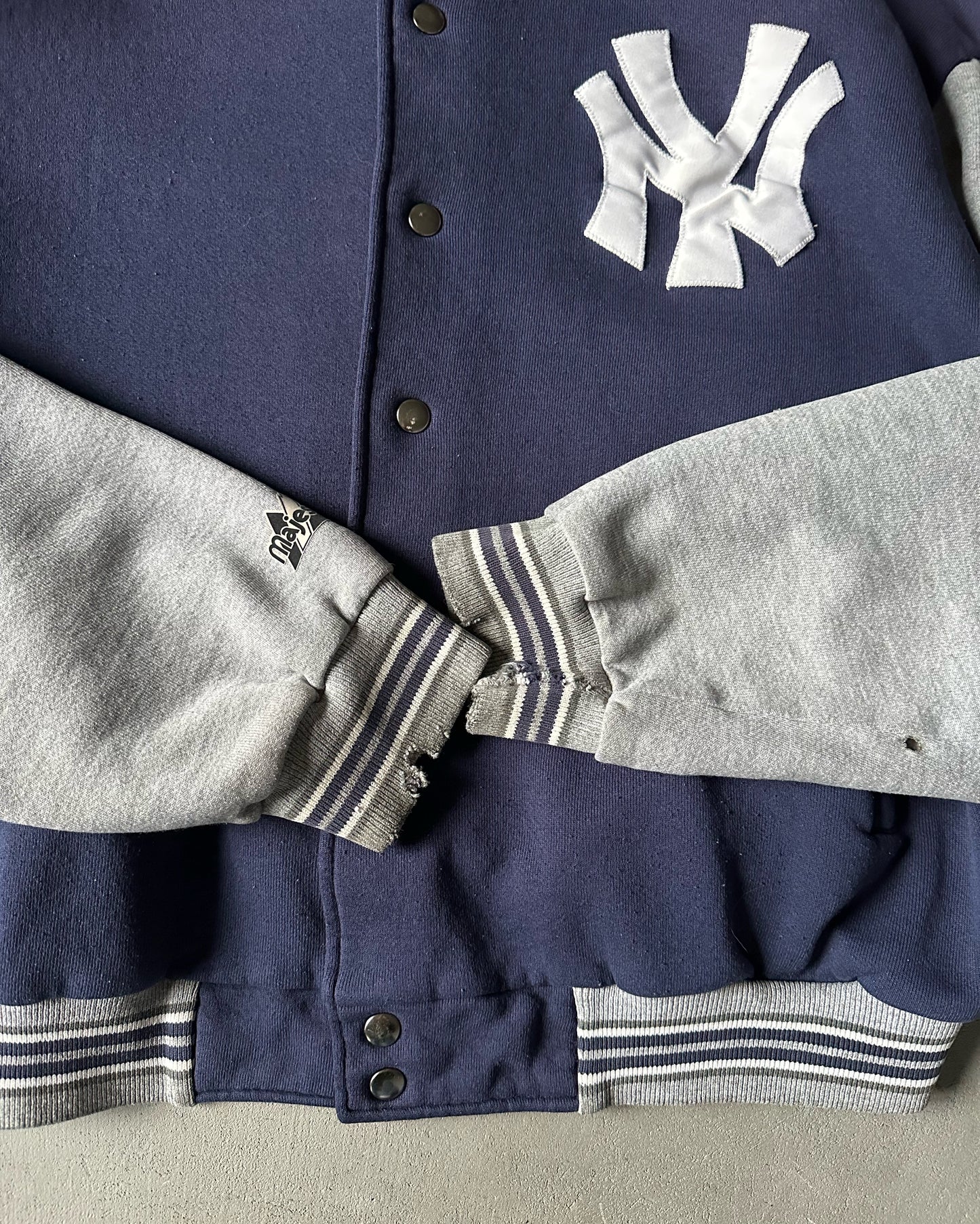 2000s - Distressed Navy/Grey Yankees Varsity Sweatshirt - XL