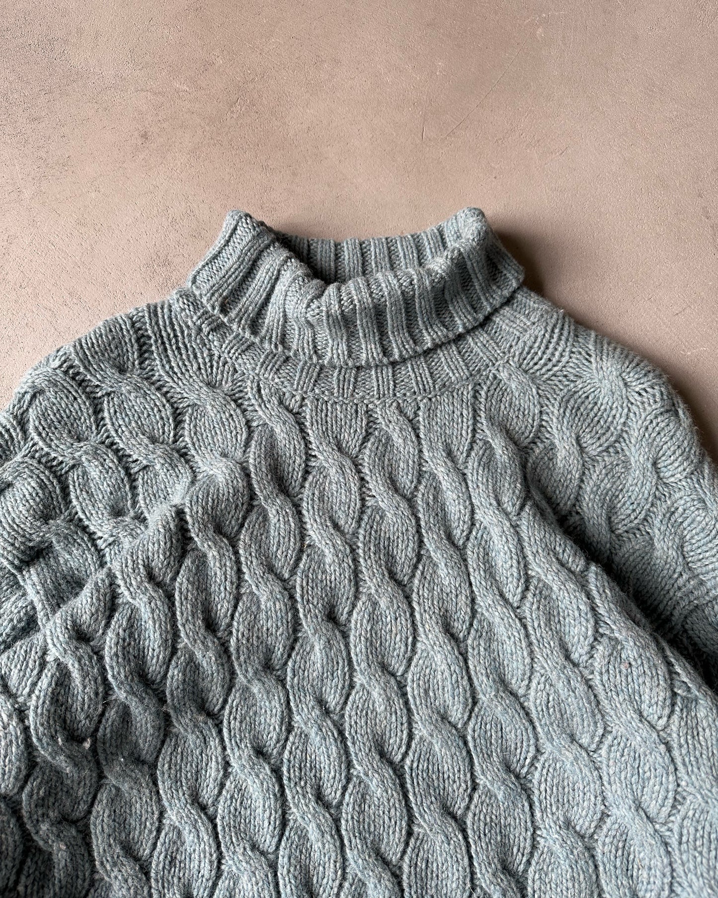 1990s - Light Blue Cableknit Wool Women's Long Sweater - (W) L