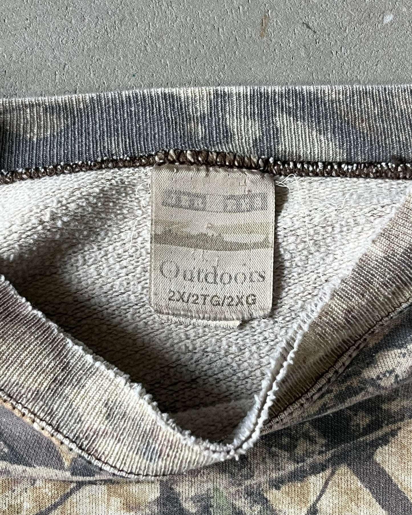 1990s - Distressed Camo Crewneck - XL