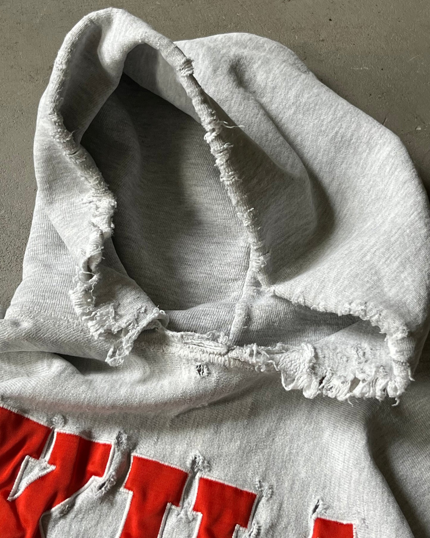 1990s - Distressed Ash Grey KUA Champion RW Hoodie - M