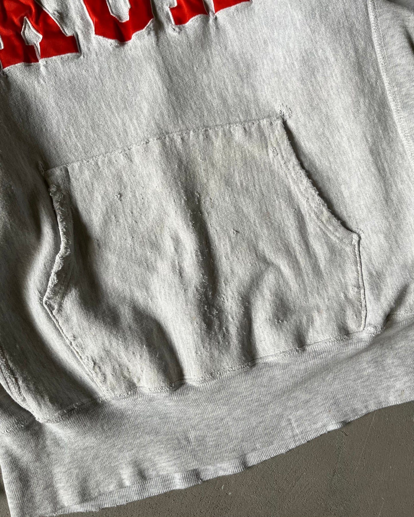 1990s - Distressed Ash Grey KUA Champion RW Hoodie - M
