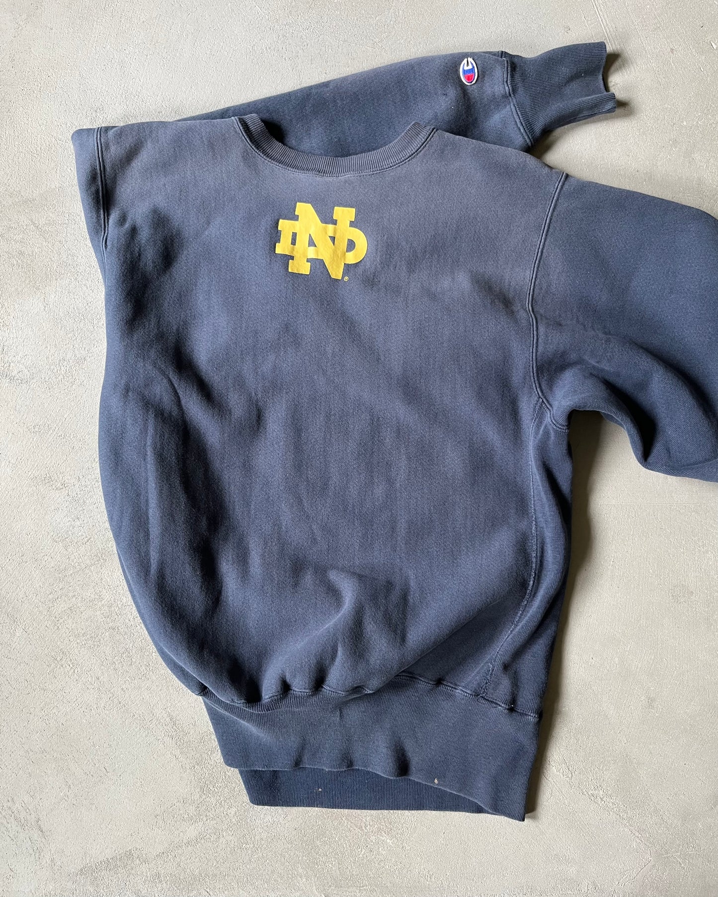 1990s - Distressed Navy Notre Dame Champion RW Crewneck - M