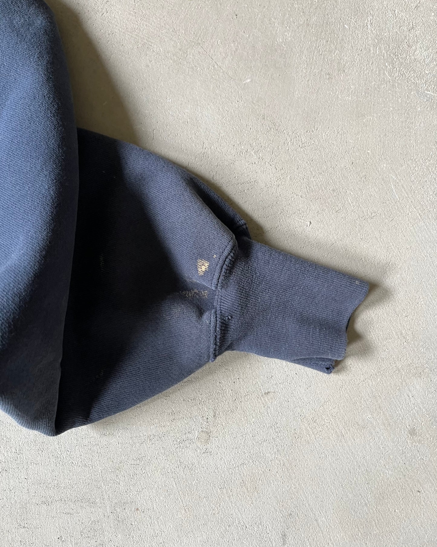 1990s - Distressed Navy Notre Dame Champion RW Crewneck - M