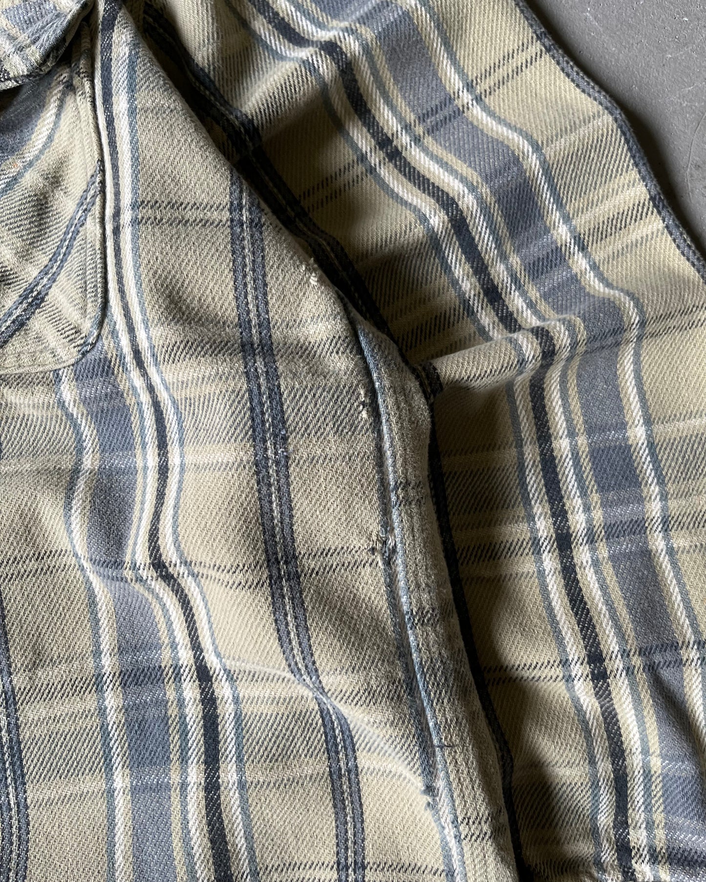 1990s - Tan/Grey Carhartt Plaid Flannel - M