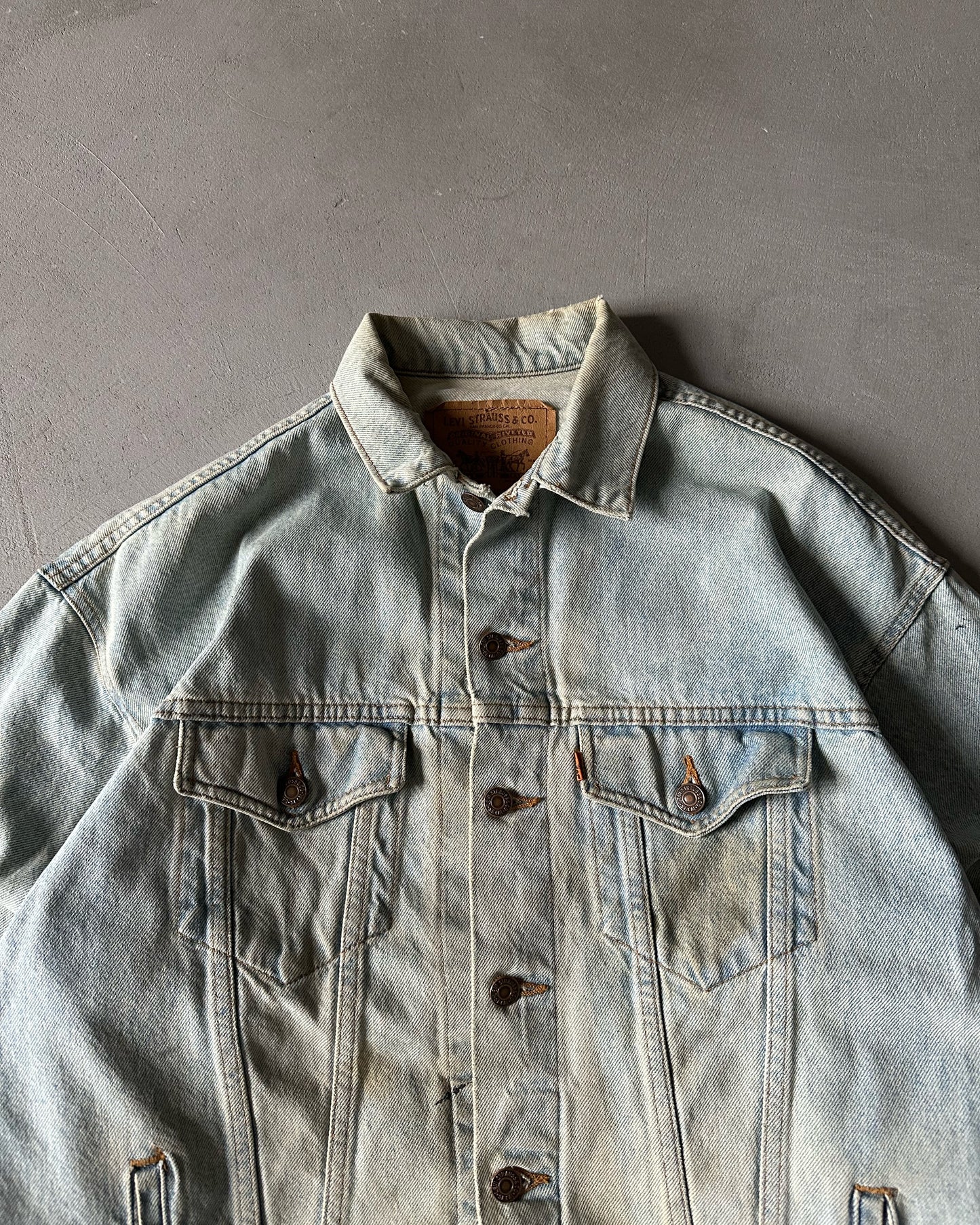 1990s - Distressed Levi's Type III Jeans Jacket - L