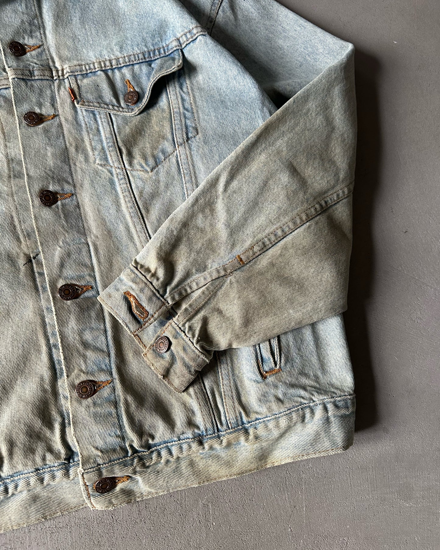 1990s - Distressed Levi's Type III Jeans Jacket - L