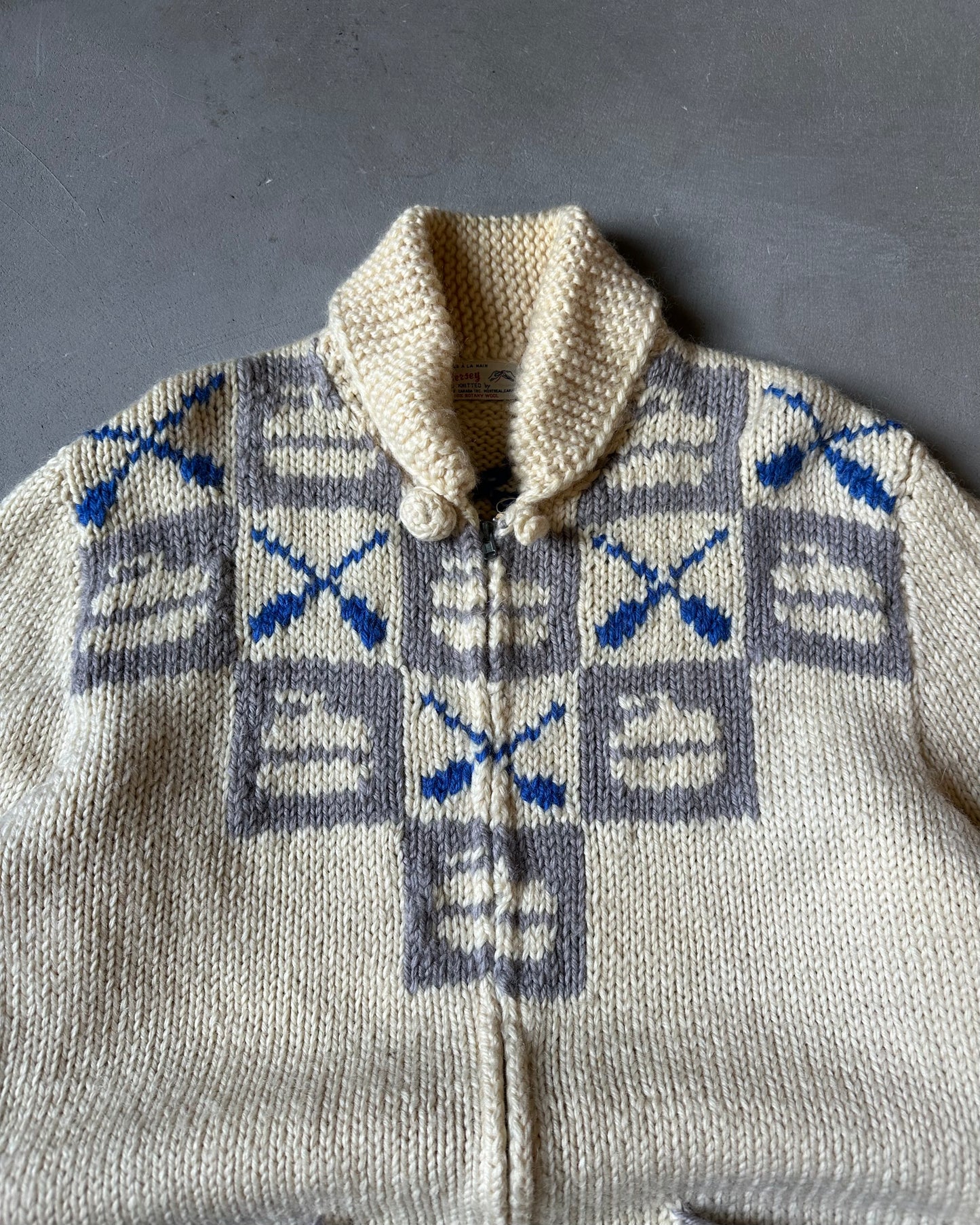 Années 1970 - Pull Cowichan beige frisé - L