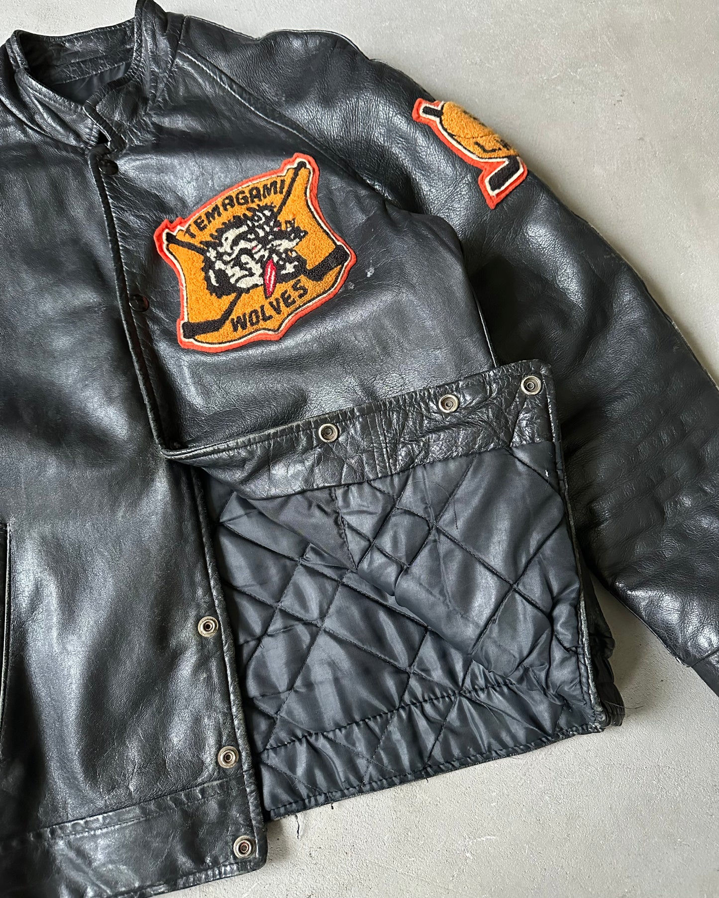 Années 1970 - Blouson en cuir Temagami noir - T.L